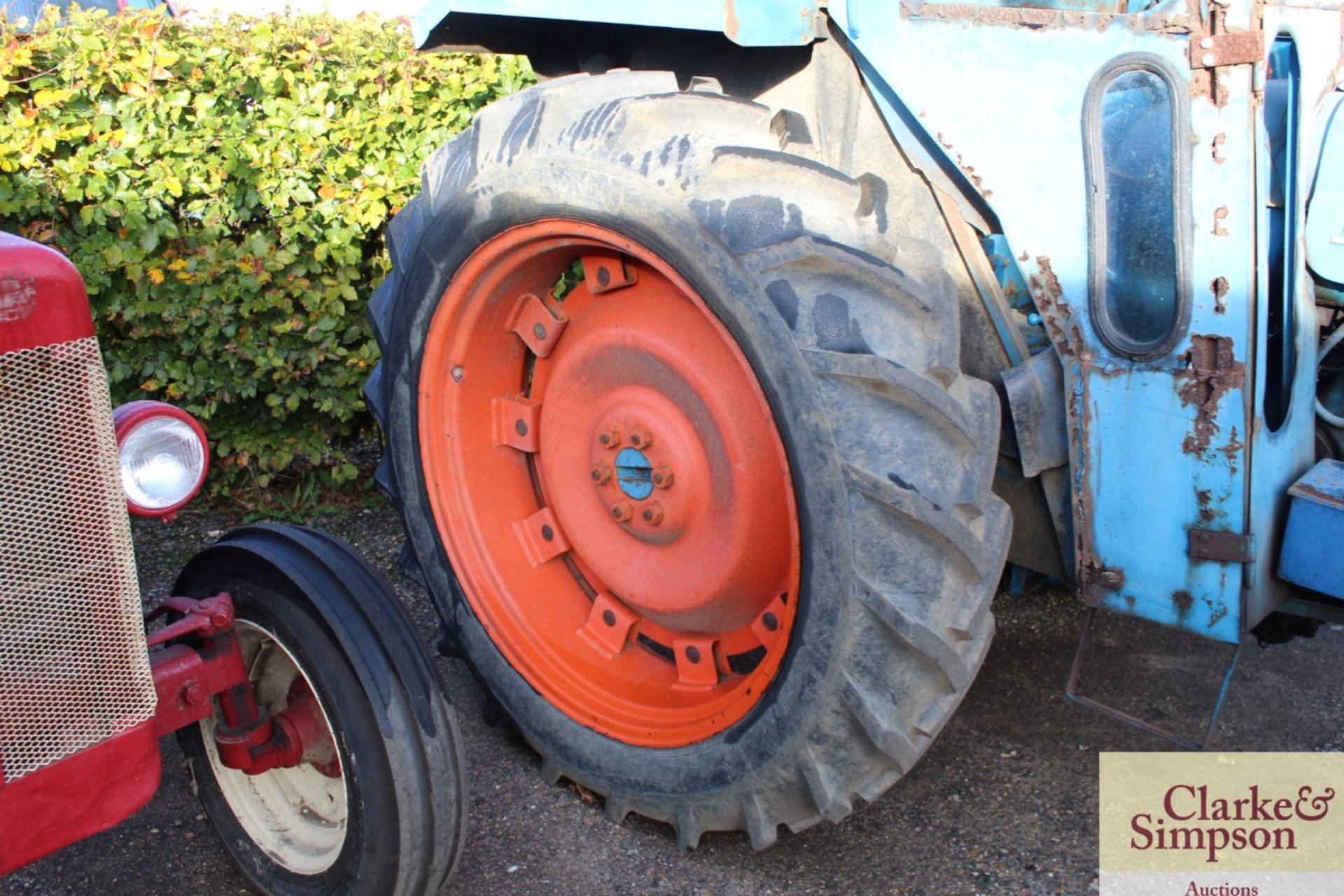 Fordson E1A Diesel Major 2WD tractor. 12.4/11-36 rear wheels and tyres @ 70%. With Lambourne cab. V - Image 14 of 18