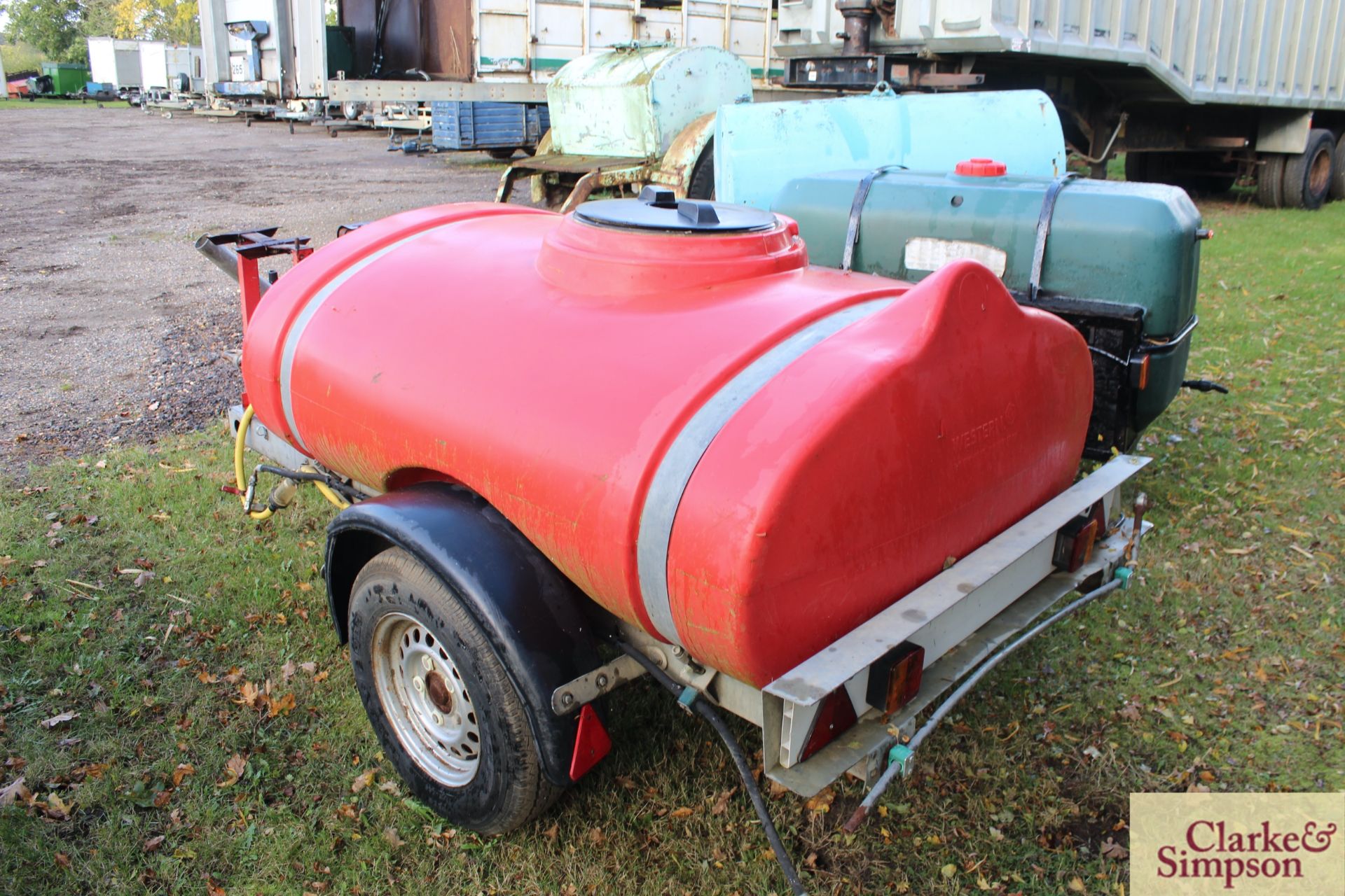 Western fast tow single axle water bowser. With electric start diesel engine and pump. - Image 3 of 10