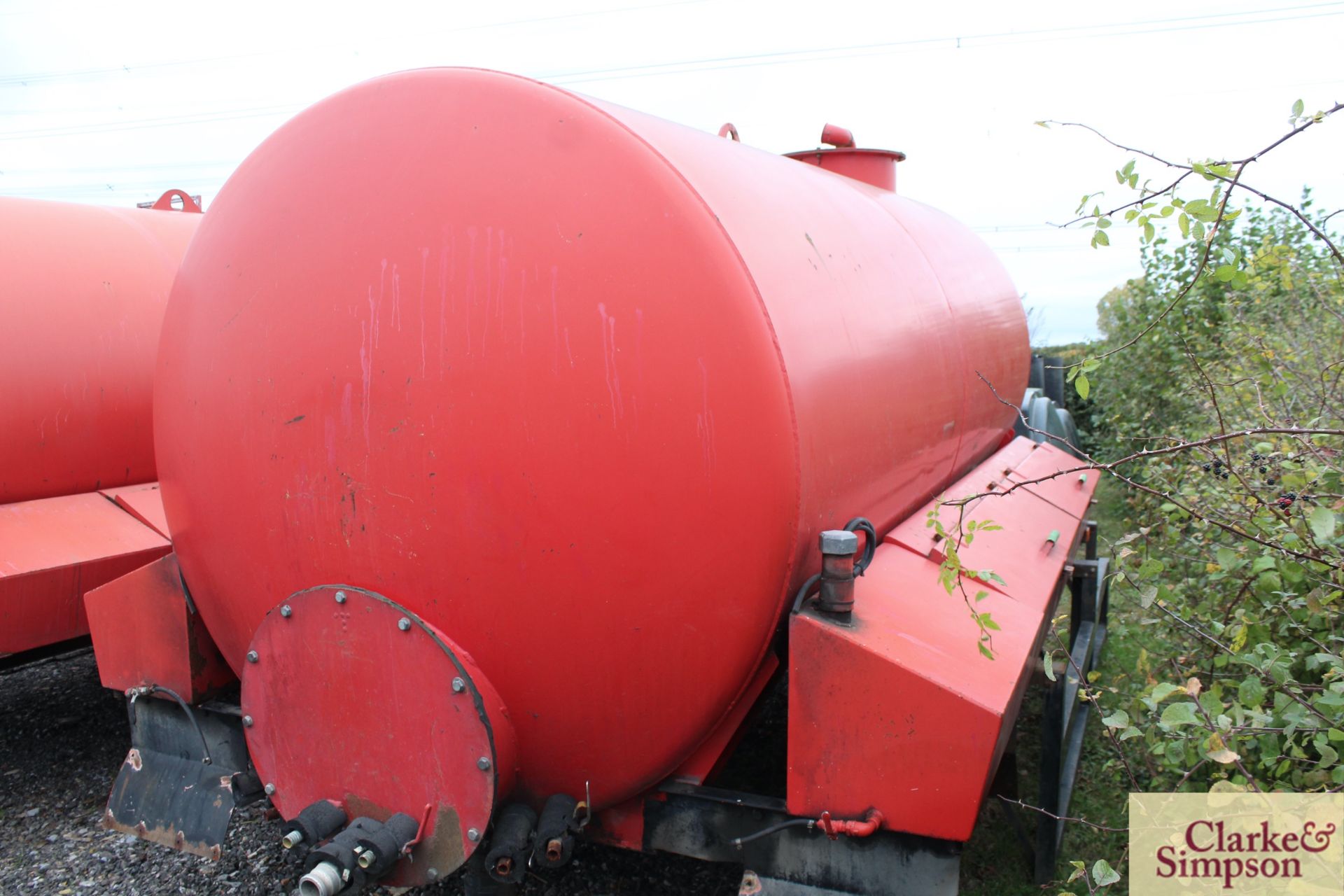 c. 2,000G steel water tank. Ex-lorry body. V - Image 3 of 13