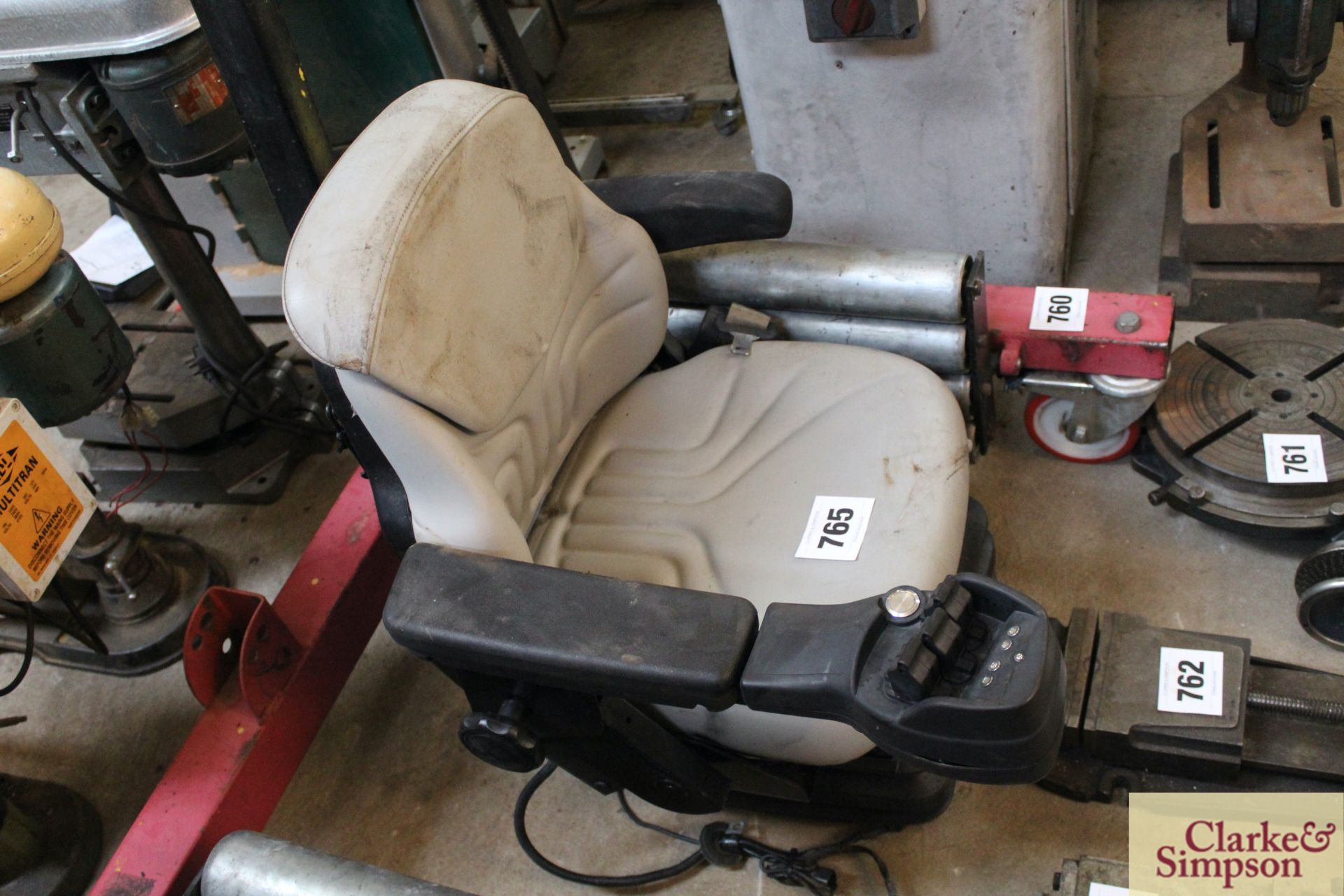 Grammer tractor/ mower seat. V - Image 2 of 2