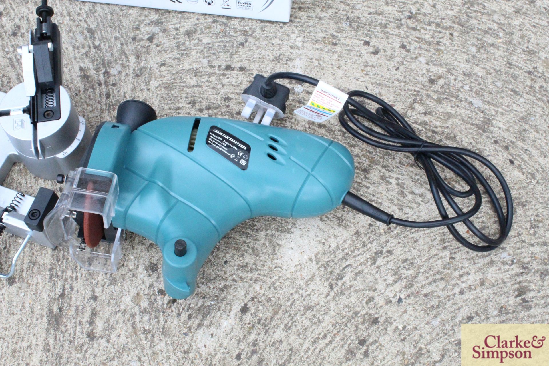 240v chainsaw sharpener. V - Image 2 of 4