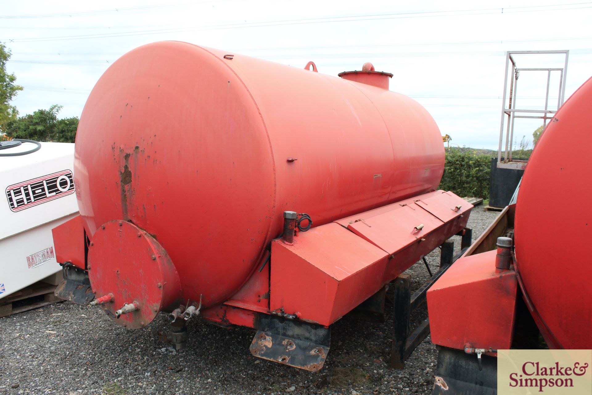 c. 2,000G steel water tank. Ex-lorry body. V - Image 4 of 12