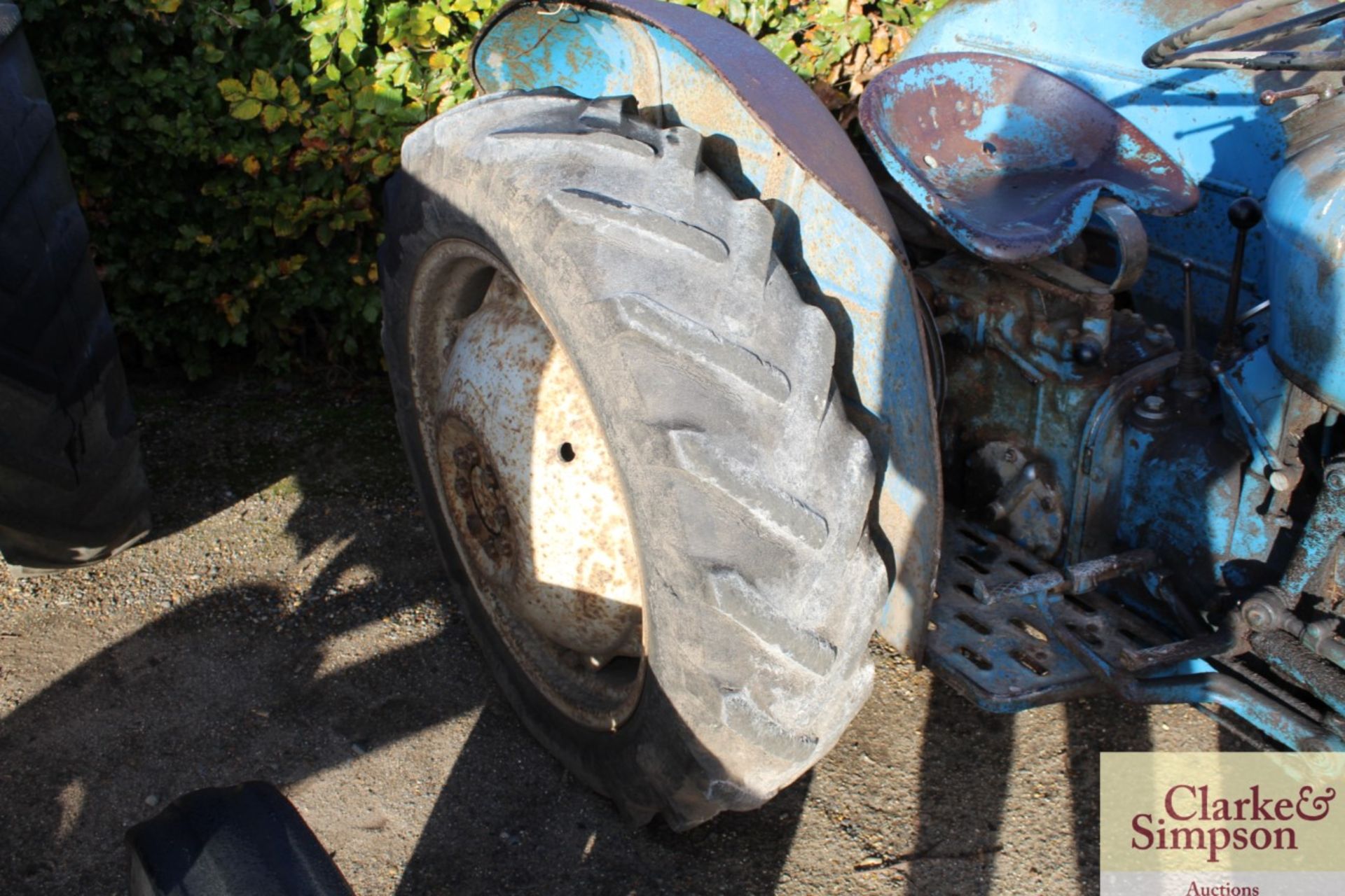 Fordson Dexta 2WD tractor. Serial number 10751. Registration 6447 NO. Date of first registration - Image 15 of 20