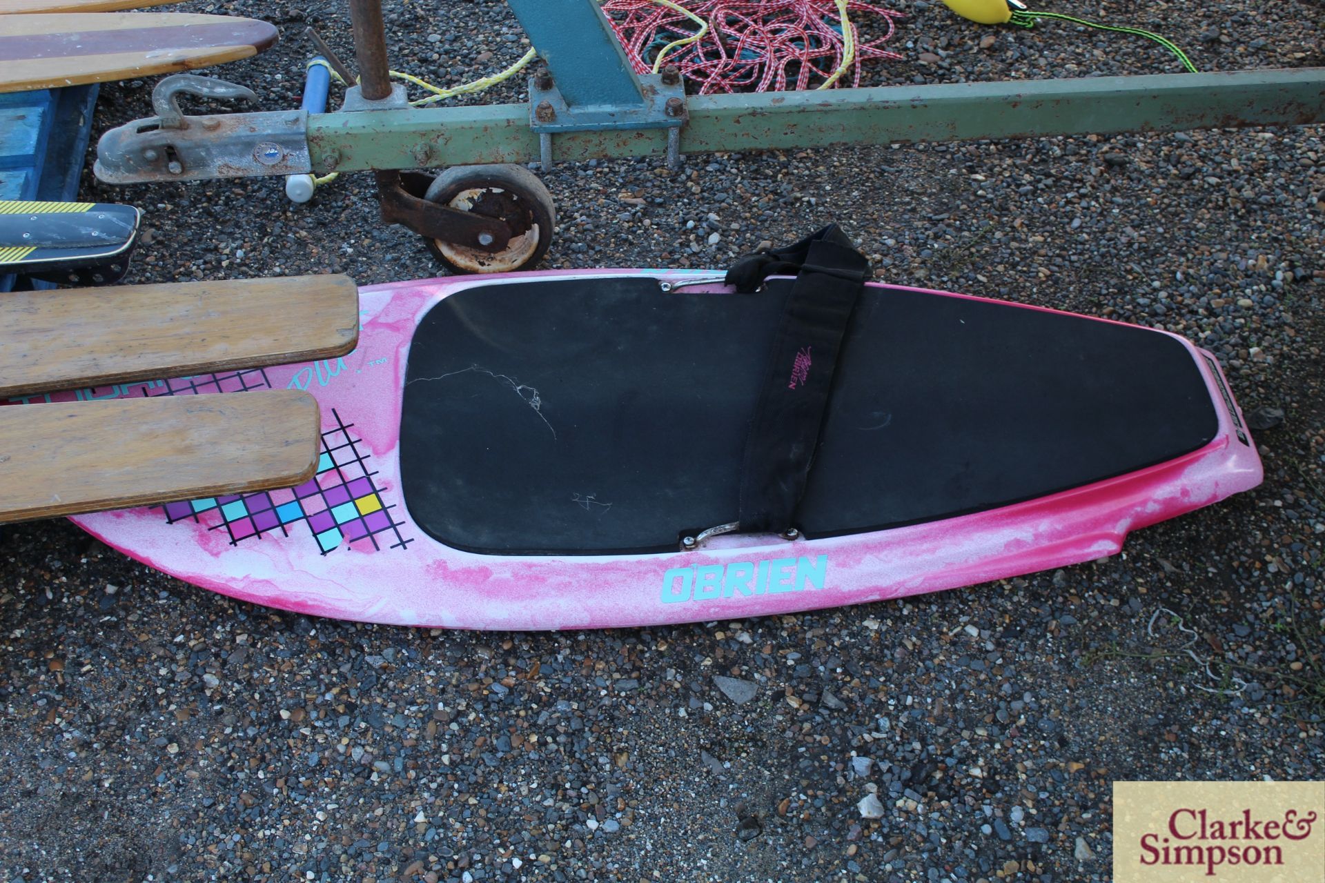 Wave Rider Fiesta Deluxe 12ft fibreglass speedboat. With Mariner 40HP outboard, trailer (recent - Image 22 of 22