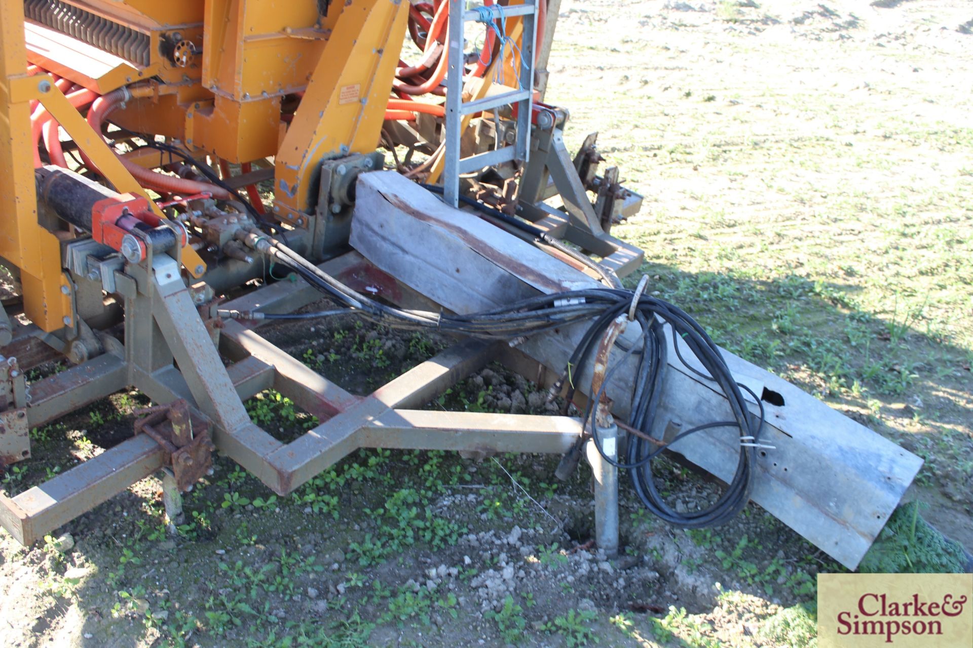 Carier 6m trailed tine drill. With covering harrow. Serial number 71578. 1992. No control box. V [ - Image 8 of 13