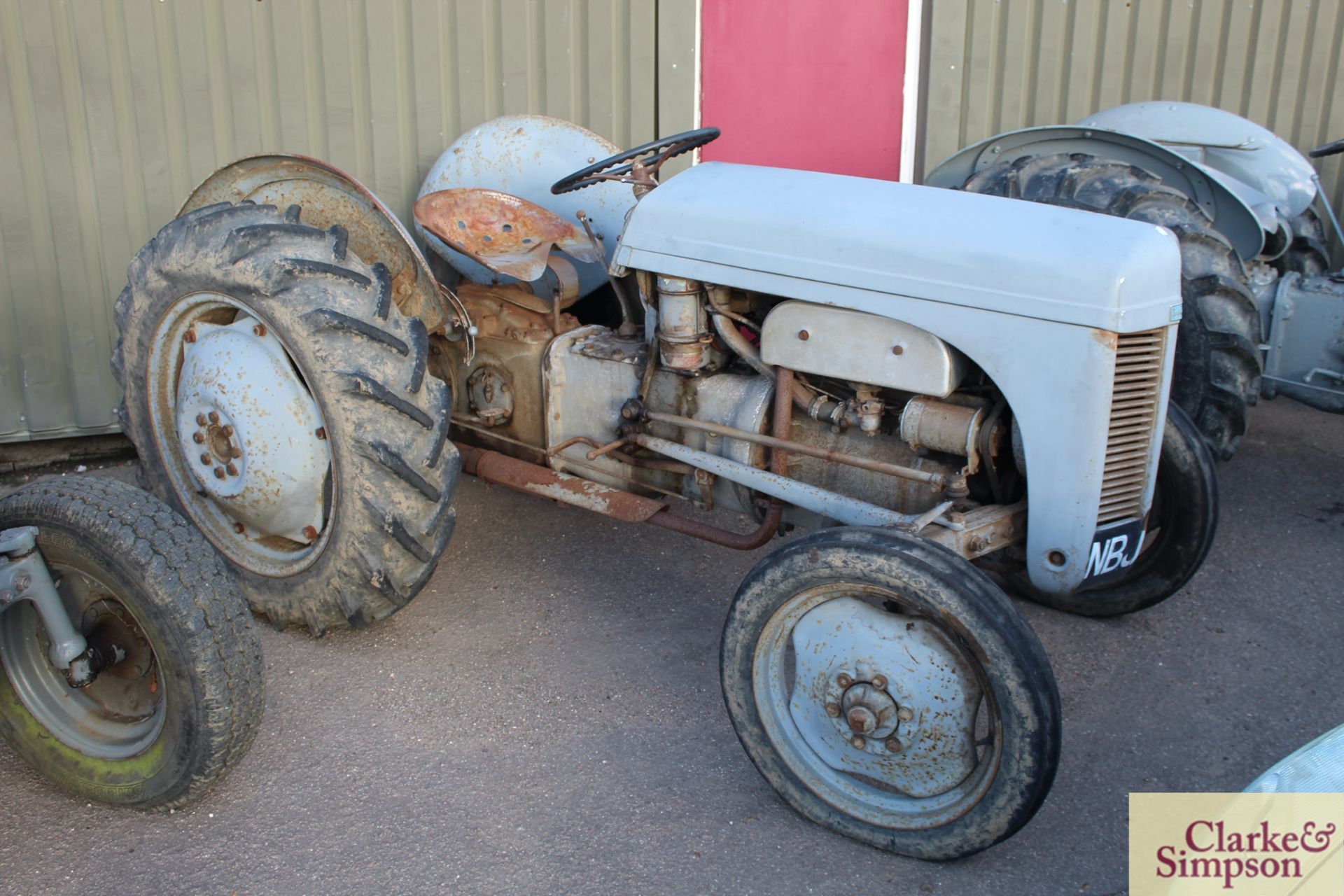 Ferguson TED 20 Petrol/TVO 2WD tractor. Registration NBJ 178 (no paperwork). Serial number 286911.