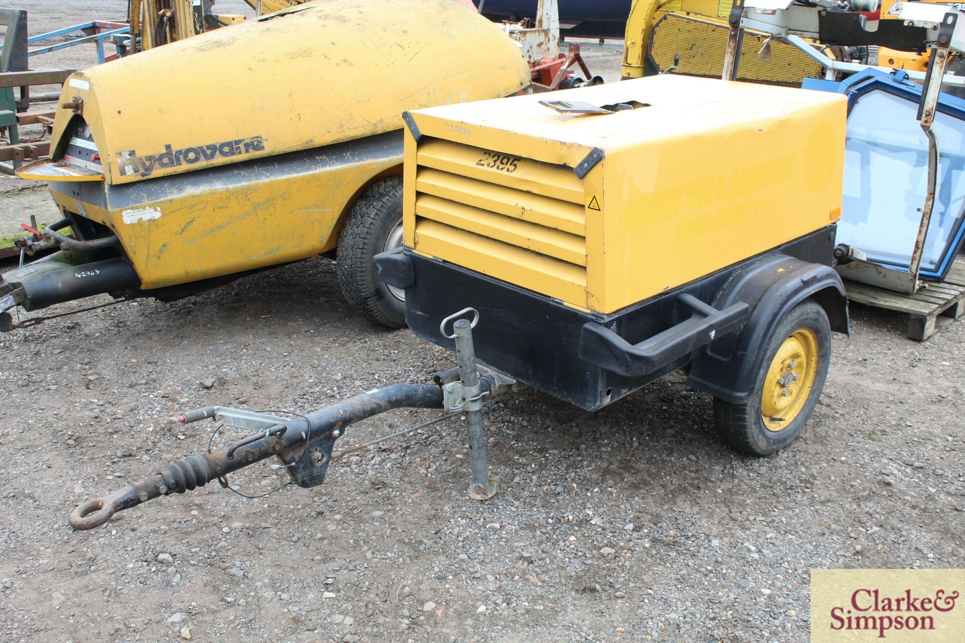 Atlas Copco twin tool road tow compressor. V - Image 2 of 14