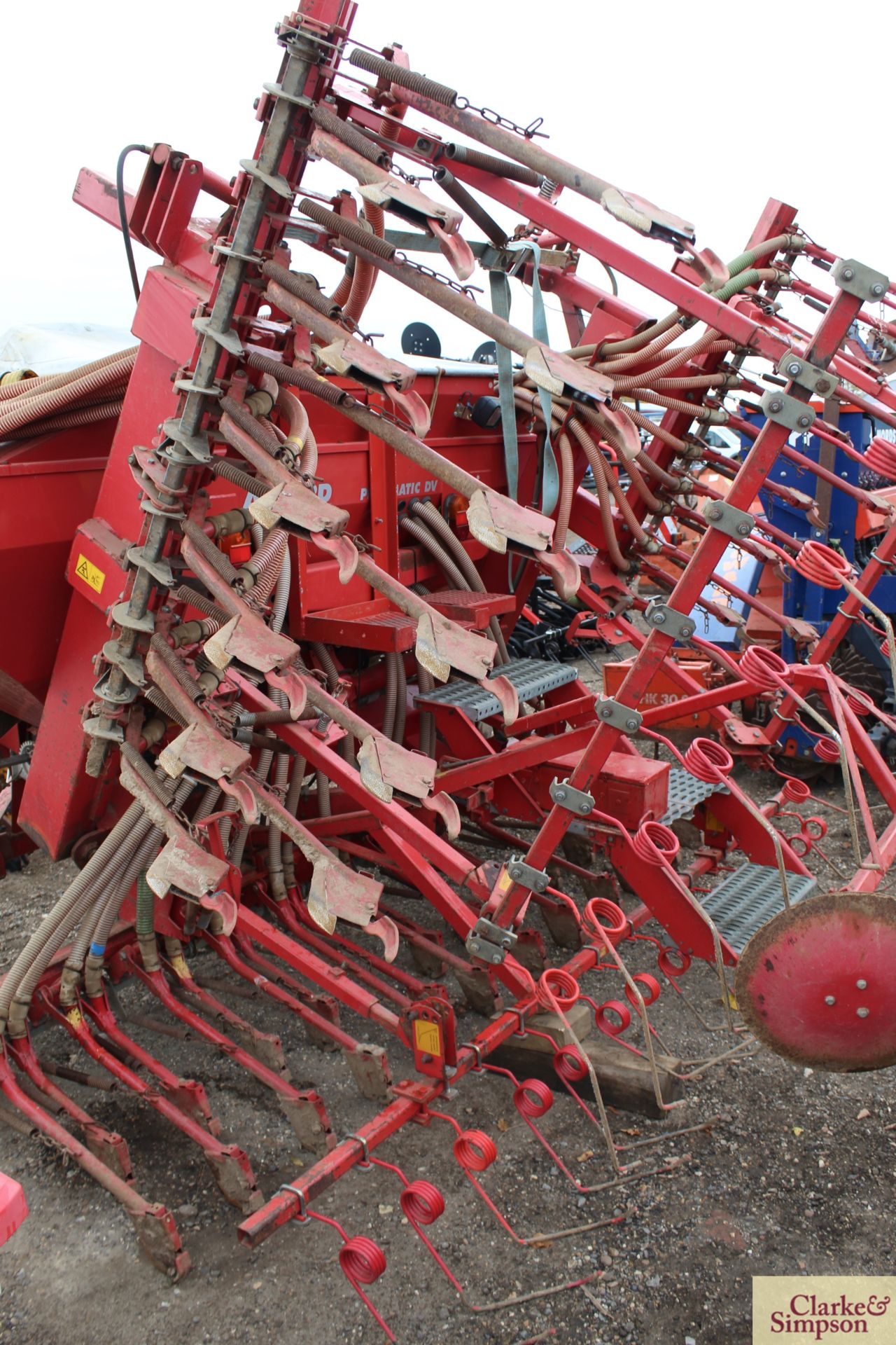 Accord Ferrag Pneumatic DV 6m Suffolk coulter drill. With pre-em markers (no bout markers). V - Image 14 of 18