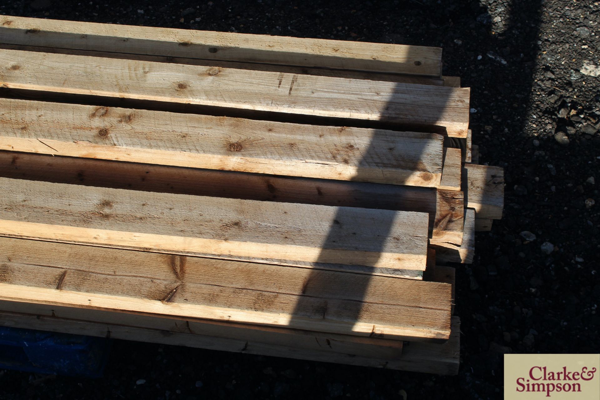 24x 10ft 5inx2in second-hand timber. V - Image 4 of 4