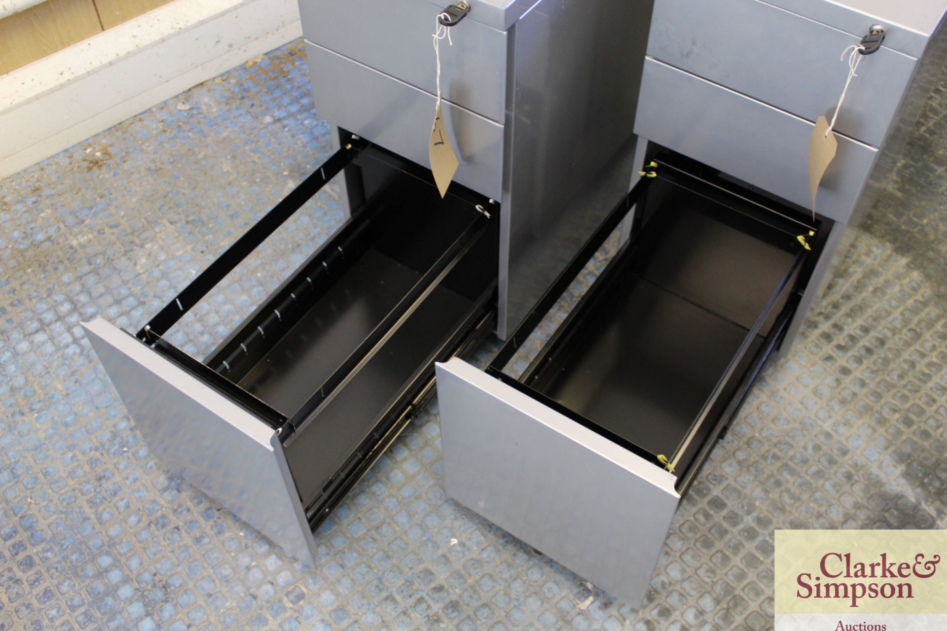 2x grey metal 3 drawer desk pedestals. With keys. - Image 2 of 4