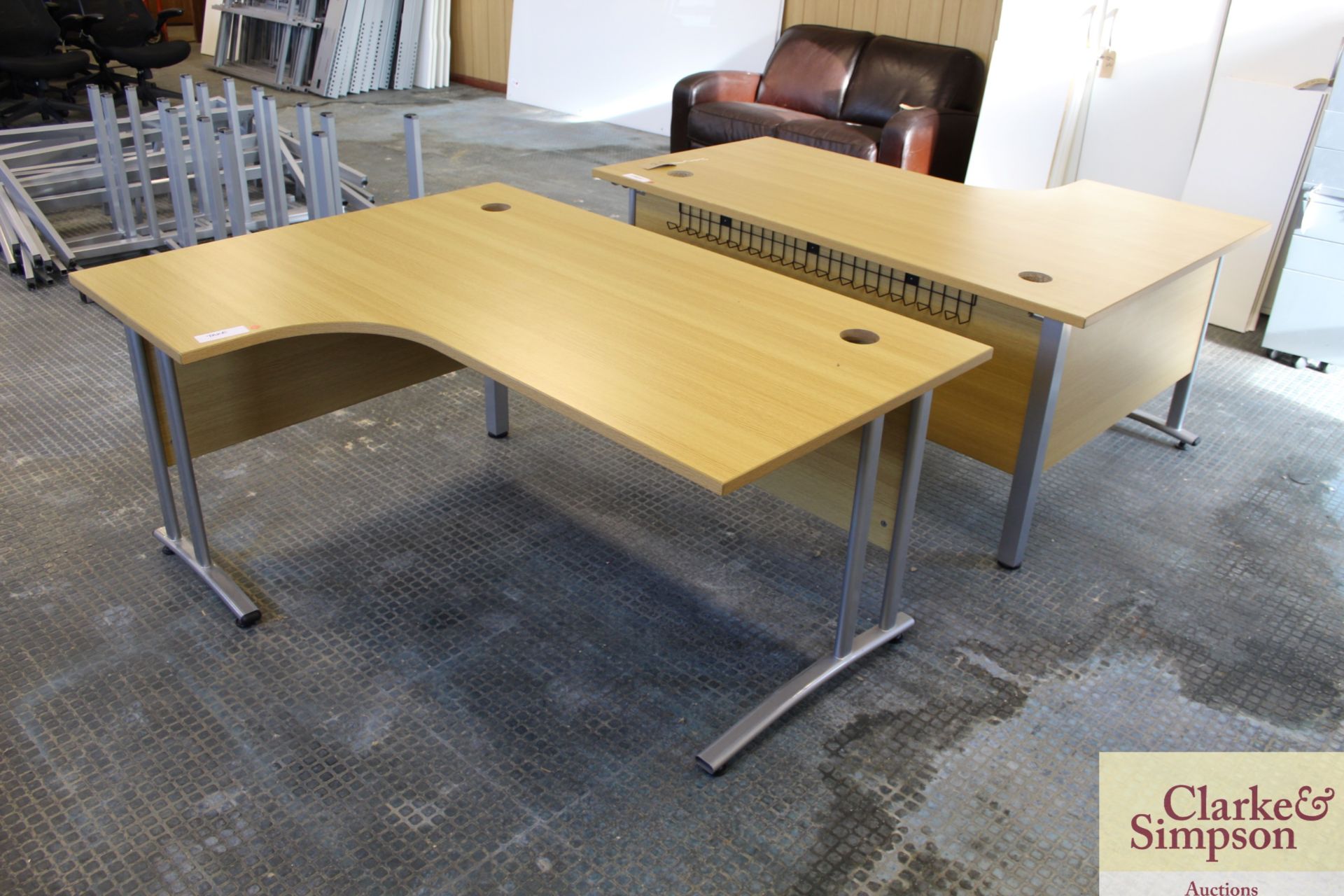 2x left hand ergonomic cantilever L shaped office - Image 2 of 5