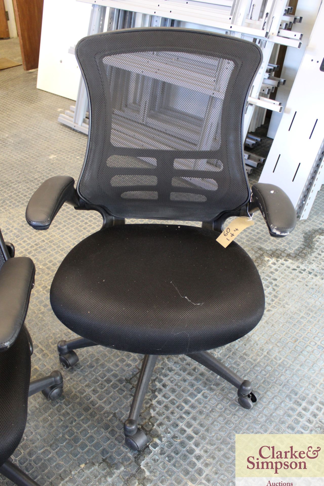 4x black office chairs. - Image 5 of 5