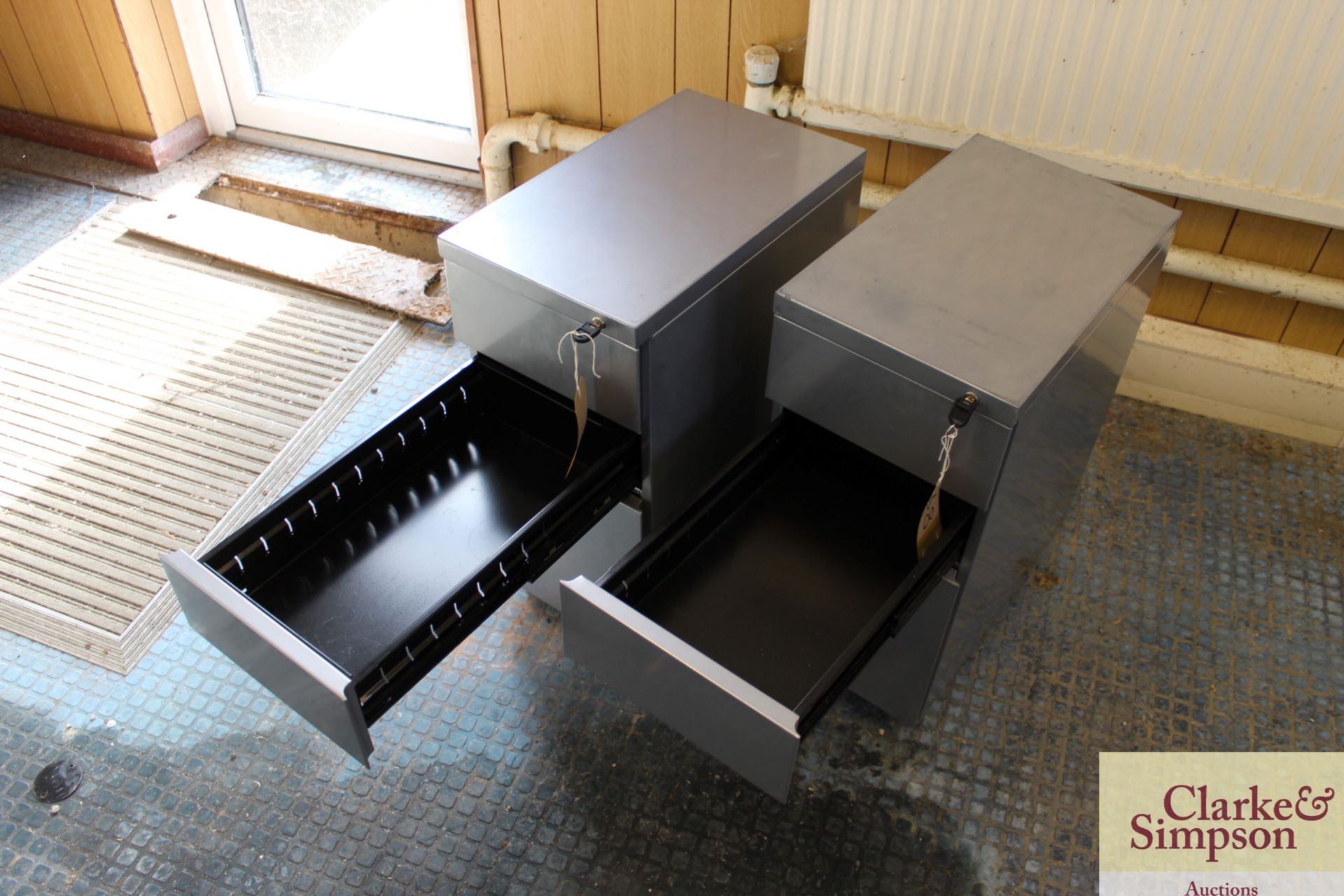 2x grey metal 3 drawer desk pedestals. With keys. - Image 3 of 4