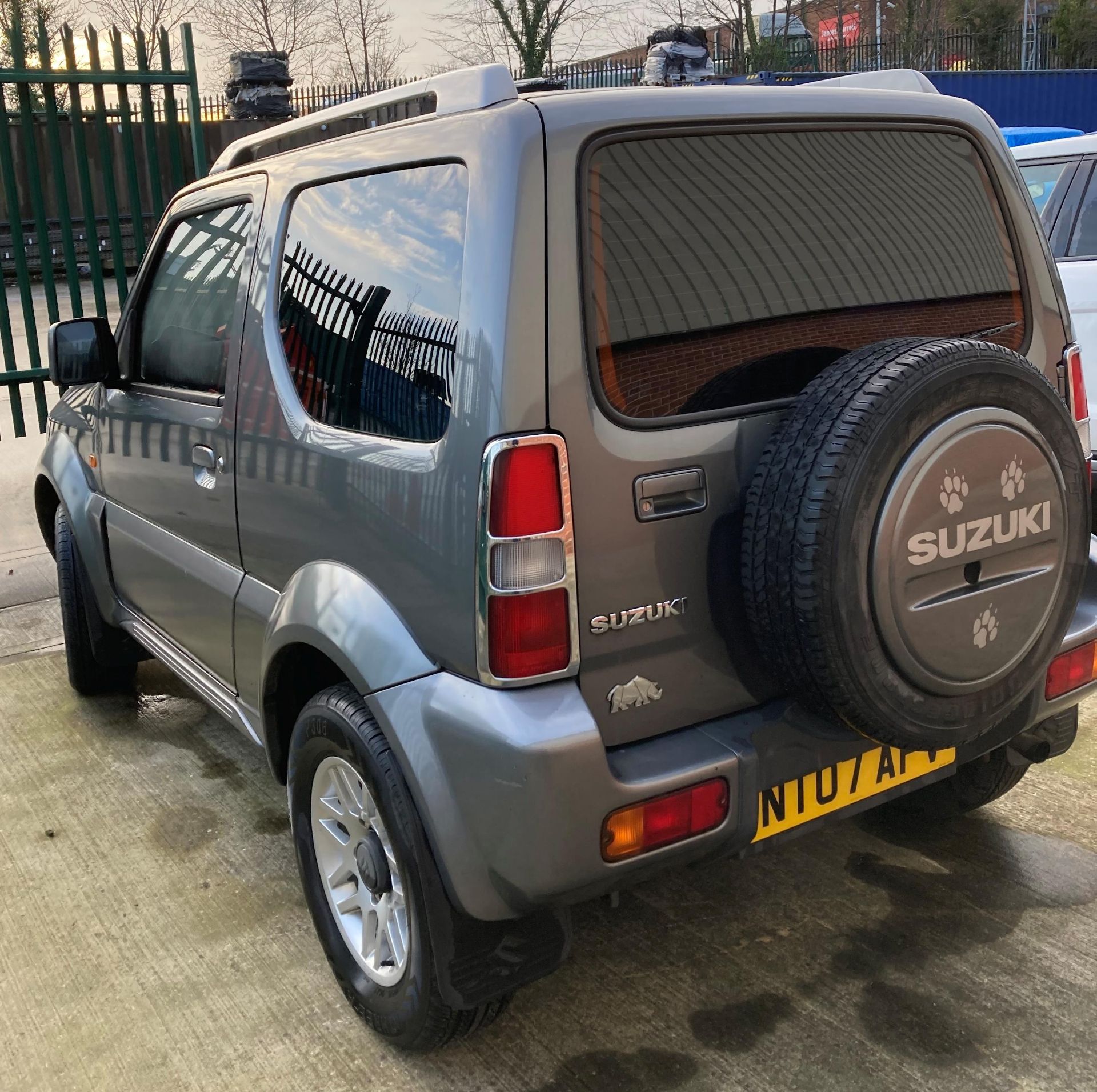 ON INSTRUCTIONS RE: A DECEASED ESTATE - SUZUKI JIMNY VVT 1.3 (1328cc) ESTATE - petrol - grey Reg. - Image 3 of 9