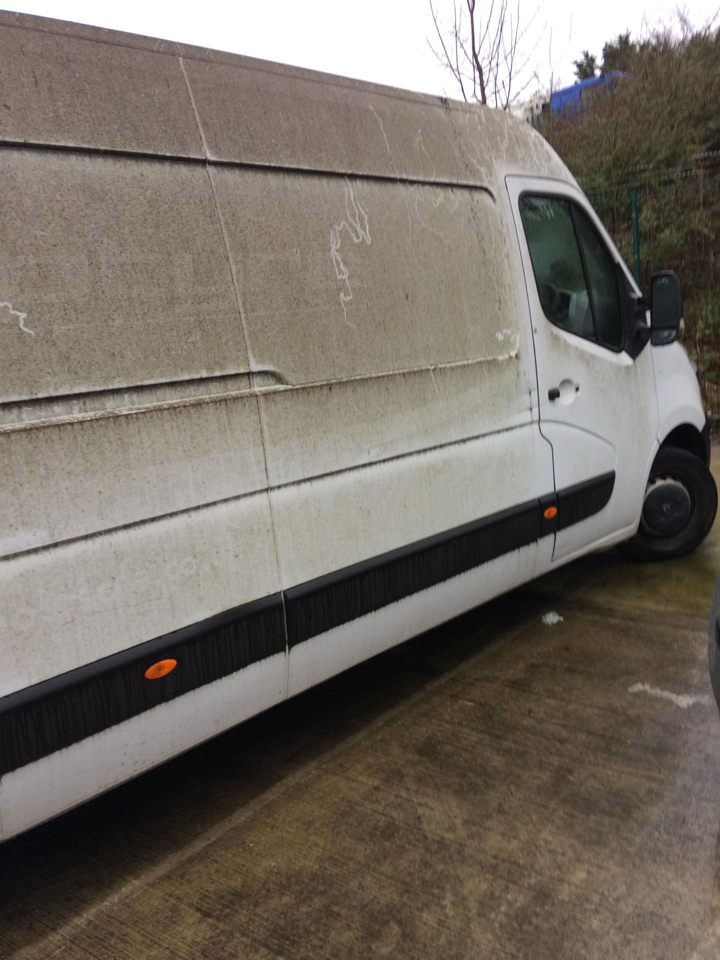 ON INSTRUCTIONS OF HIGH COURT ENFORCEMENT - RENAULT MASTER LM35 DCi 125 2. - Image 3 of 13