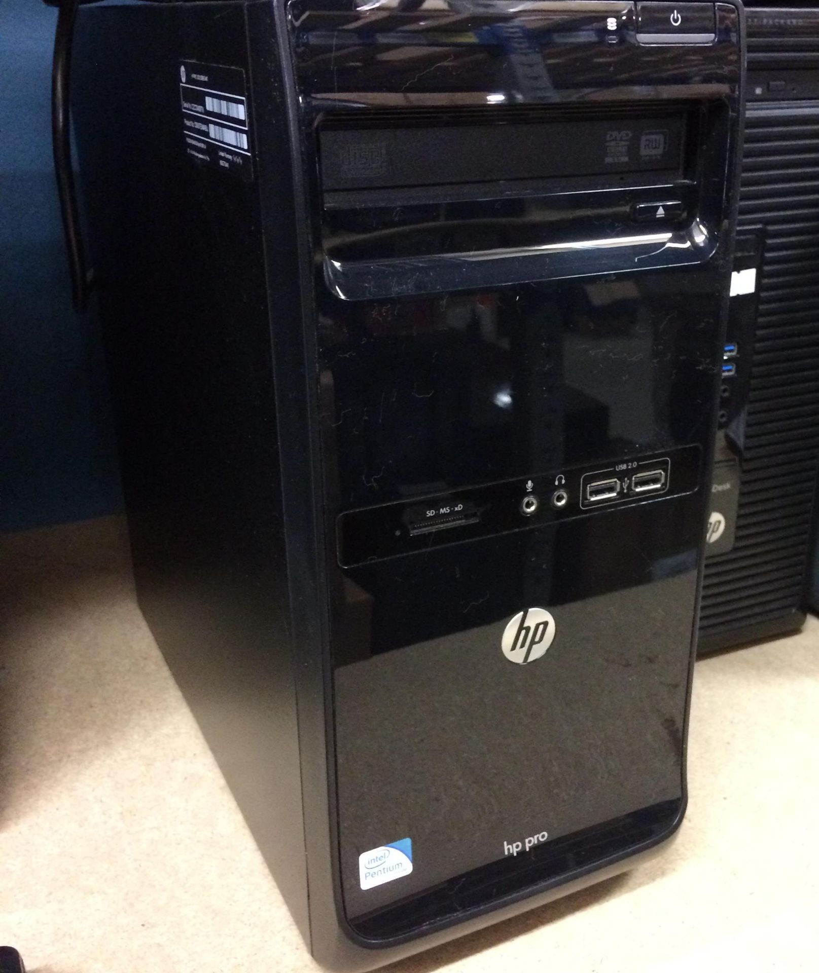 An HP Pro 3500 tower computer serial no. CZC30439TN - 4 ram, 500HD, chip 2.