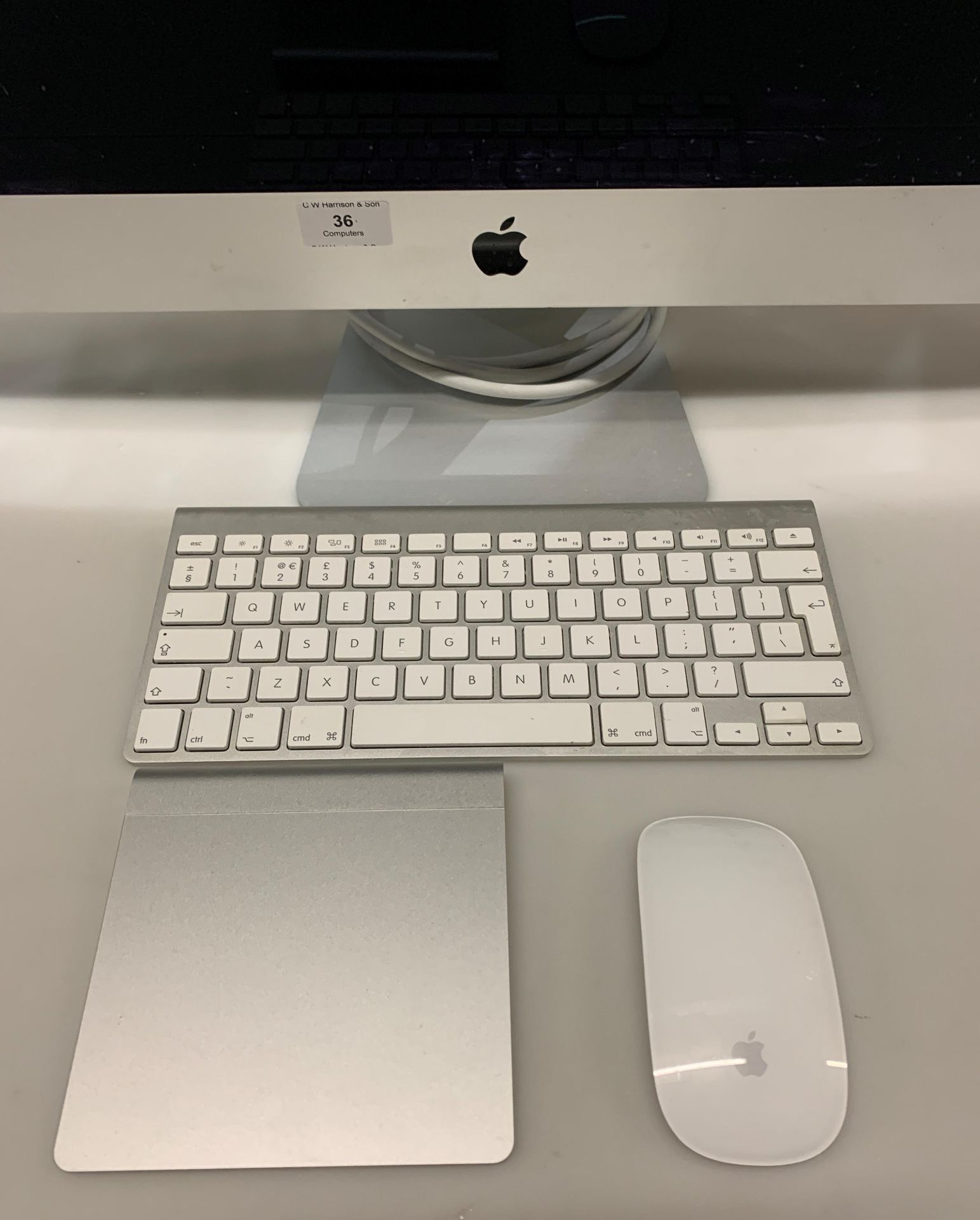 A 27" Apple i-Mac computer 3. - Image 3 of 5