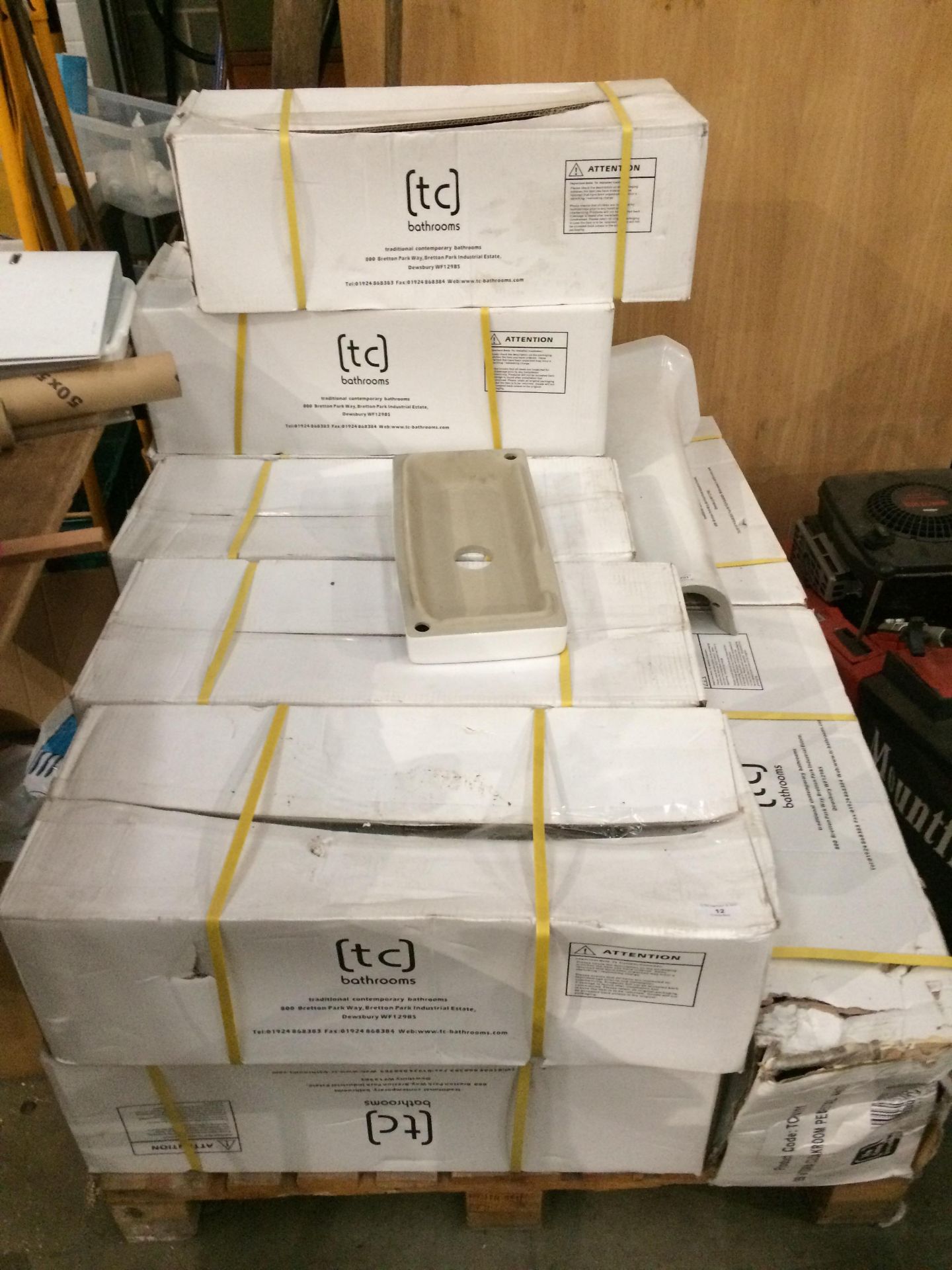 A pallet of white ceramic cloakroom pedestals - 13 x traditional ceramic sink pedestals