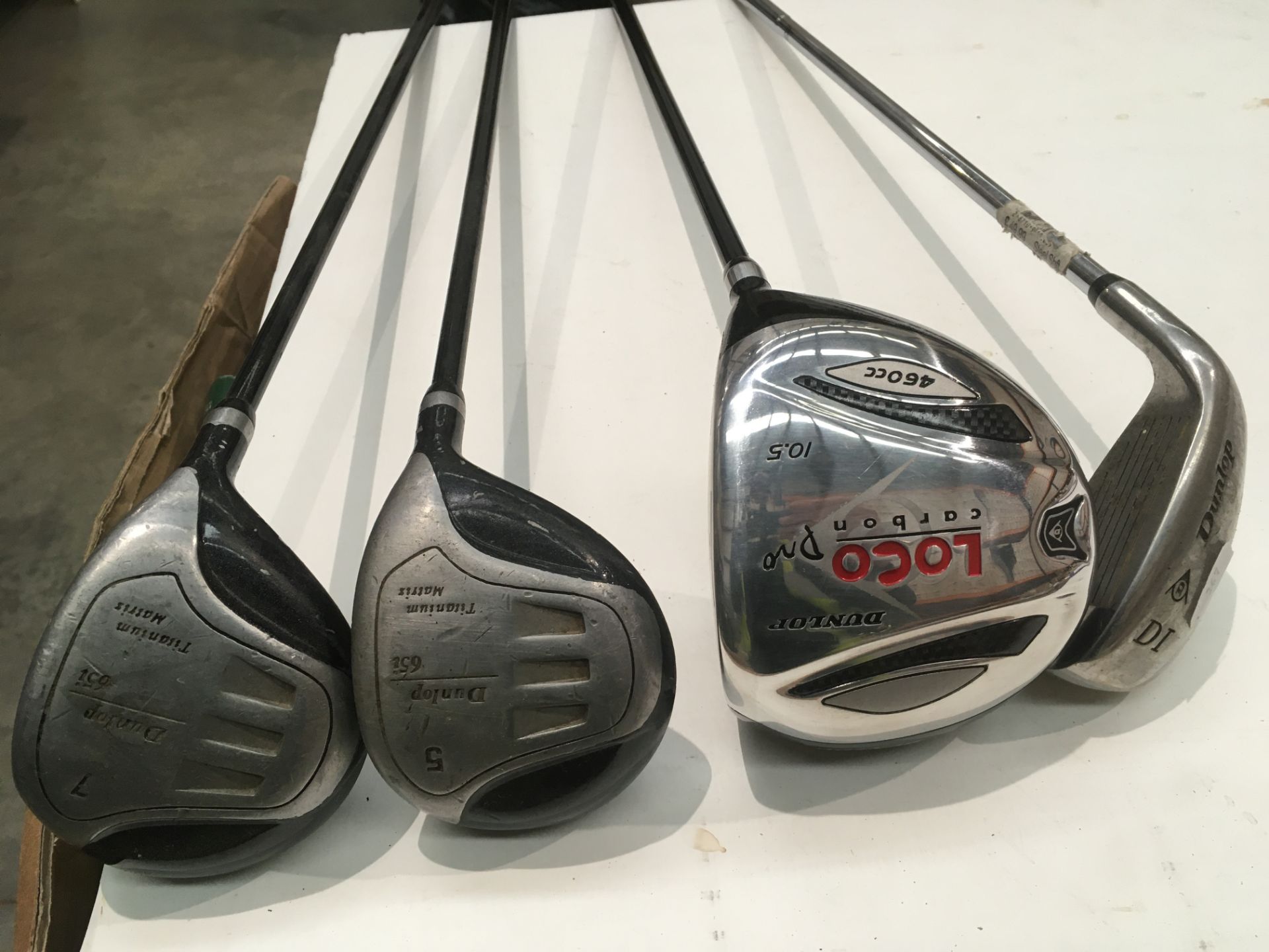 4 x Dunlop clubs - 1 x Loco drivers, 1 x driving iron,