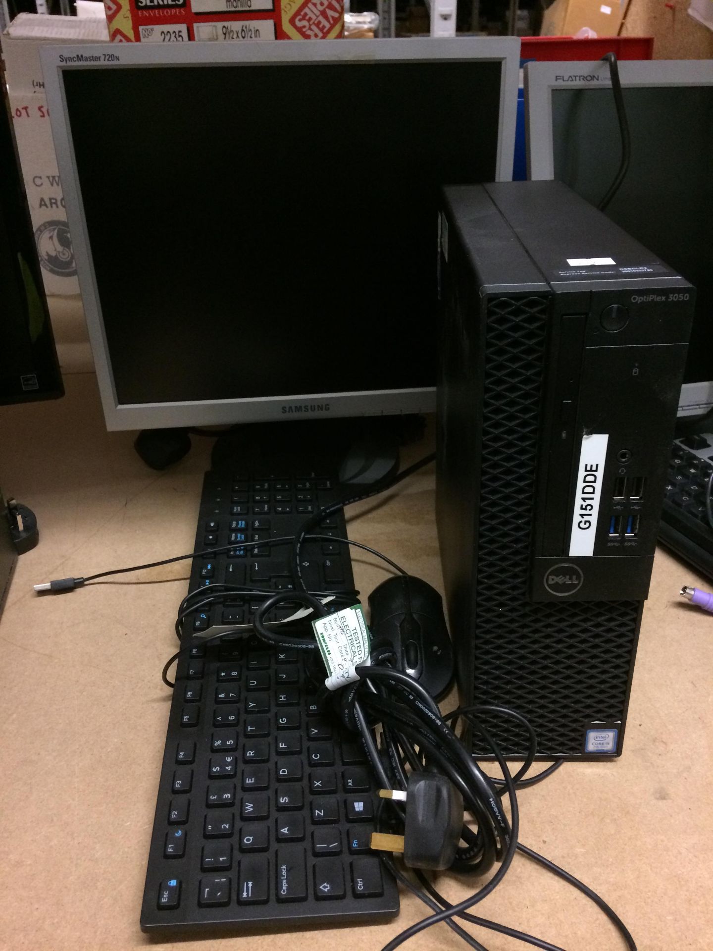 A Dell Model D11 S personal computer complete with Samsung 17" monitor,