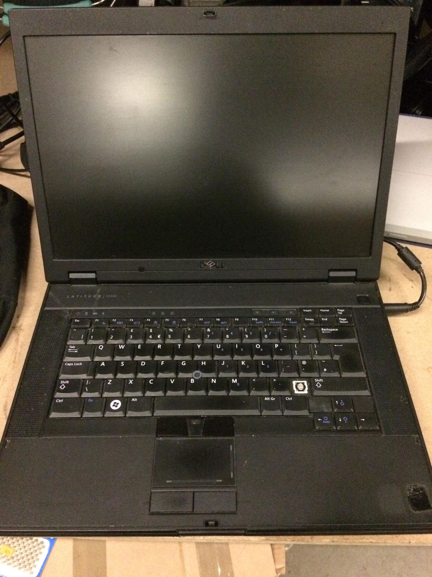 Dell Latitude E550 laptop complete with power supply