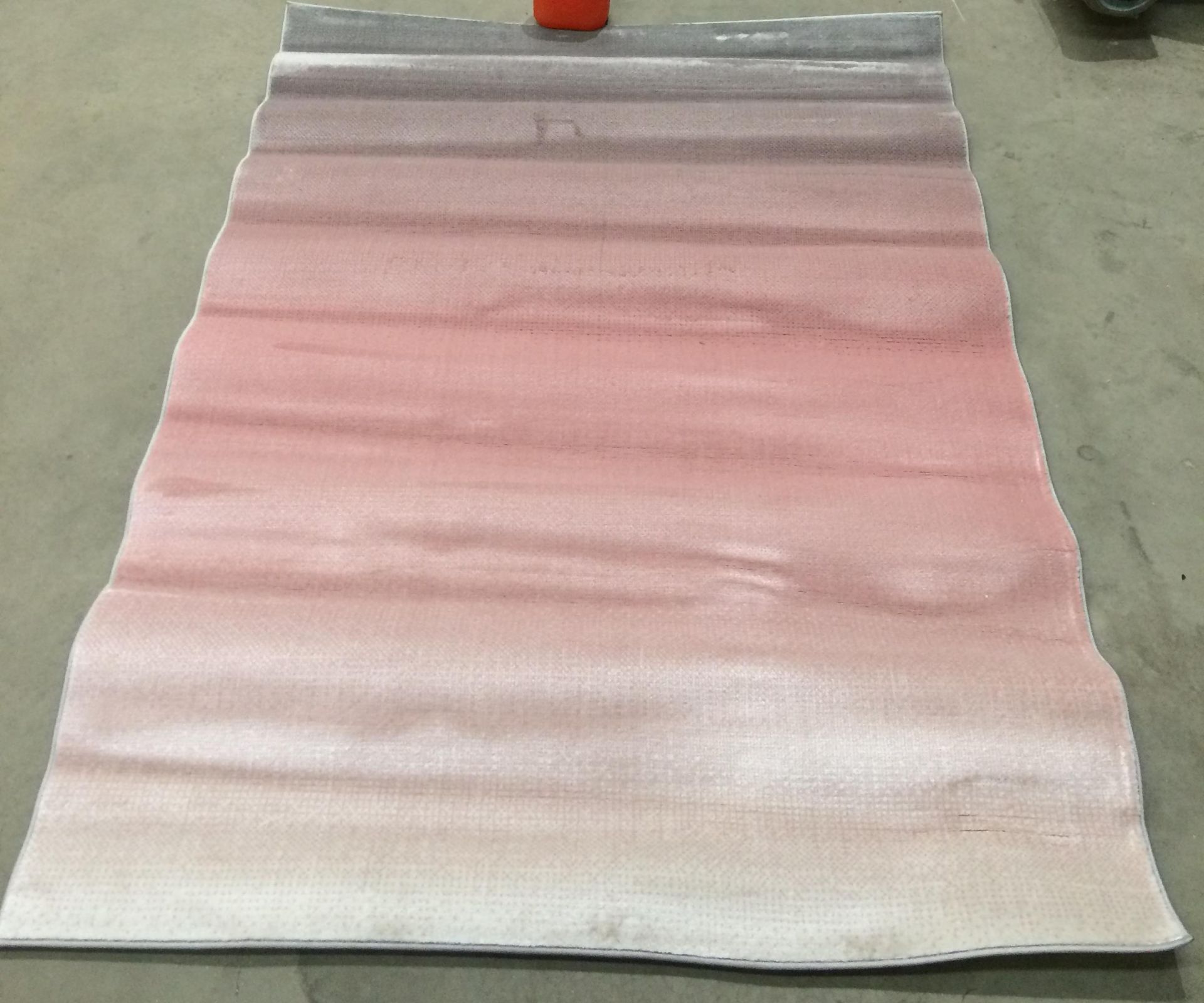 Kari Ombre rug, blush pink,