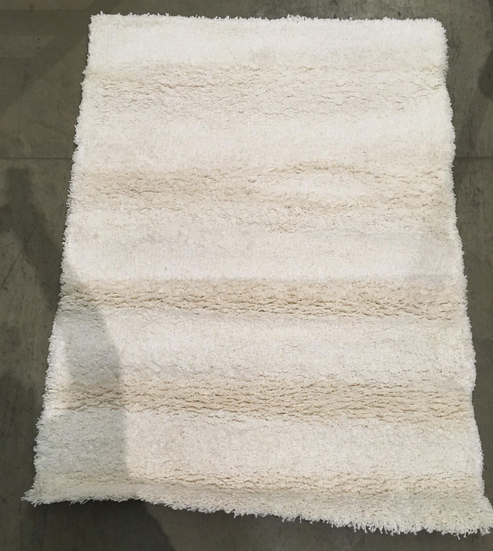 Cream wool effect rug - 120cm x 170cm