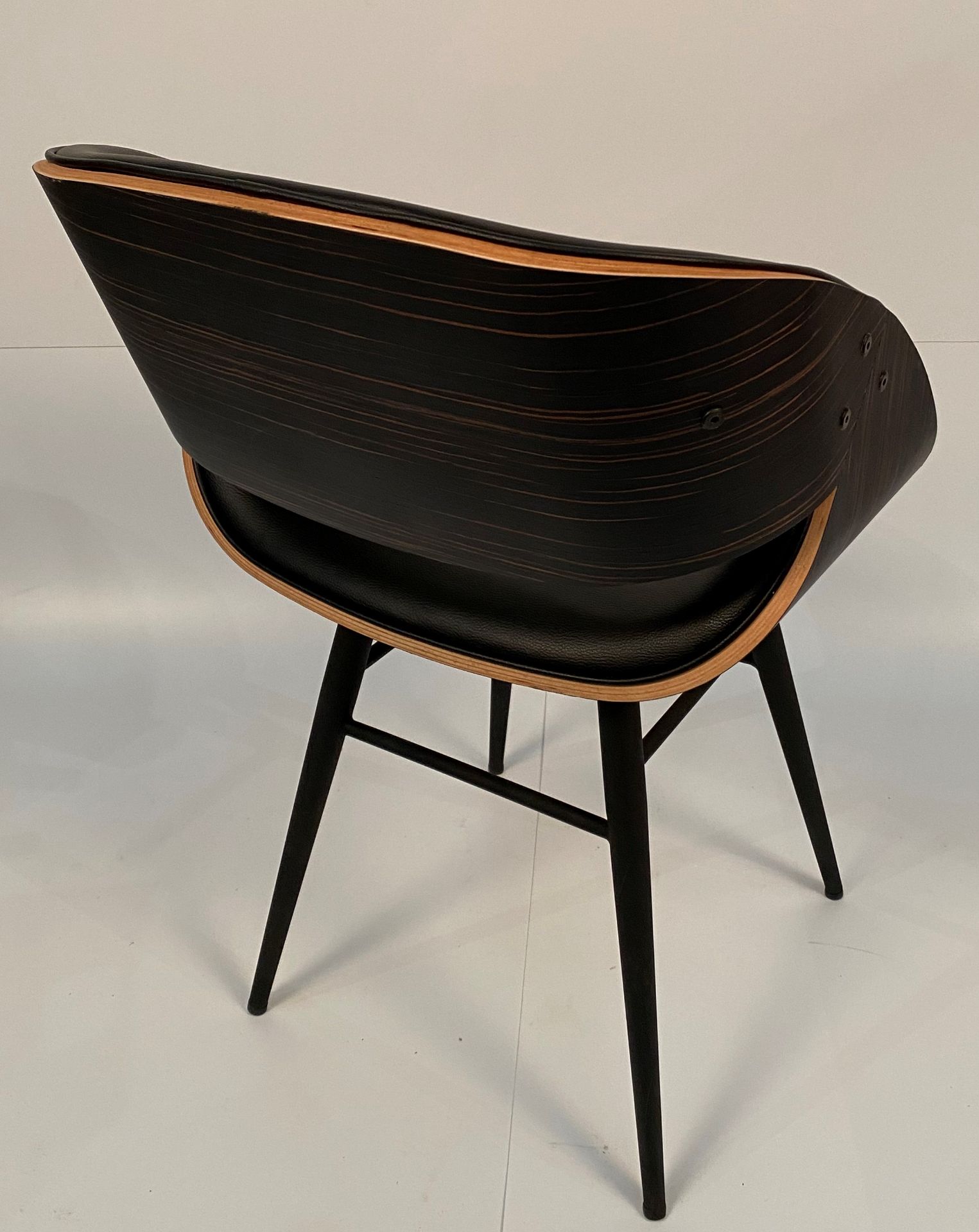 A Rico Ebony Black upholstered side chair - Image 3 of 4