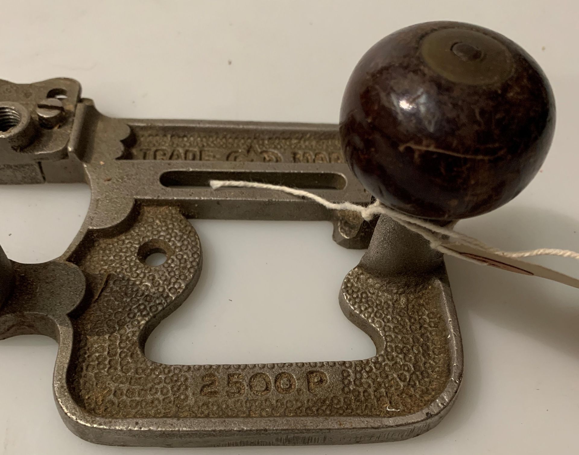 A Preston patent 2500P two-handled metal router plane - Image 2 of 2
