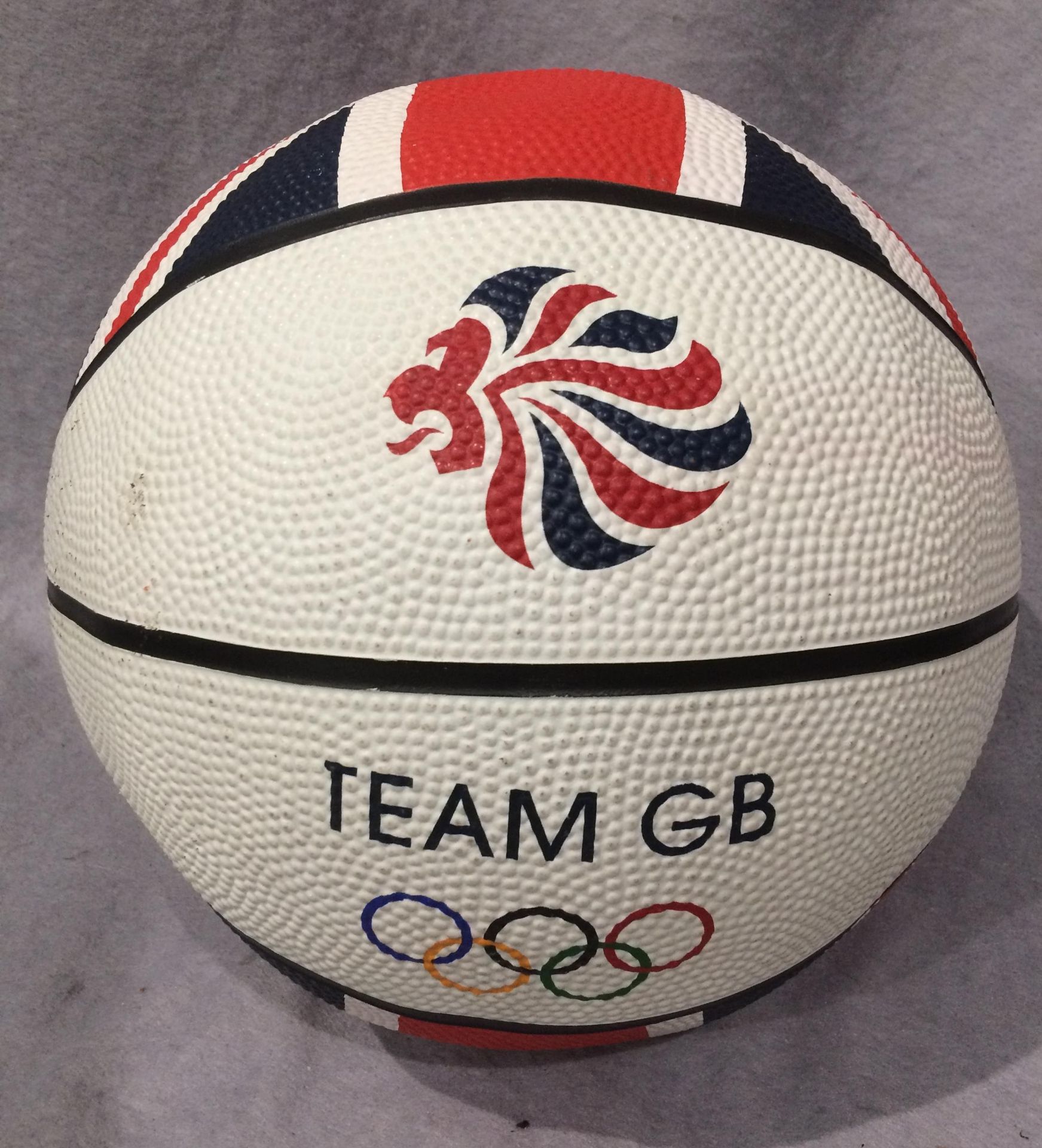 Team GB with Olympic Rings basketball (d