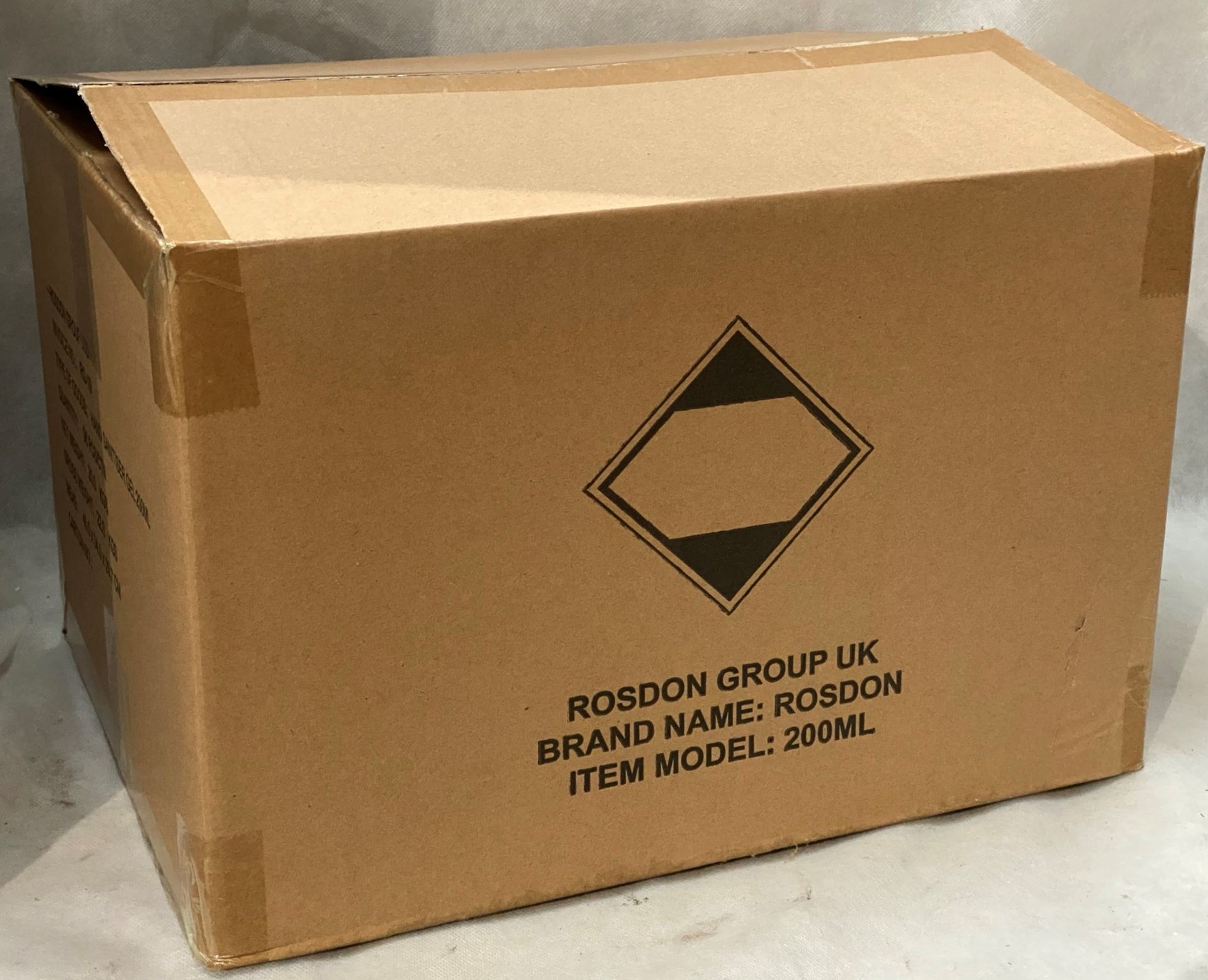 96 x 200ml flip top bottles of Rosdon Group UK hand sanitiser - 1 outer box. - Image 3 of 5