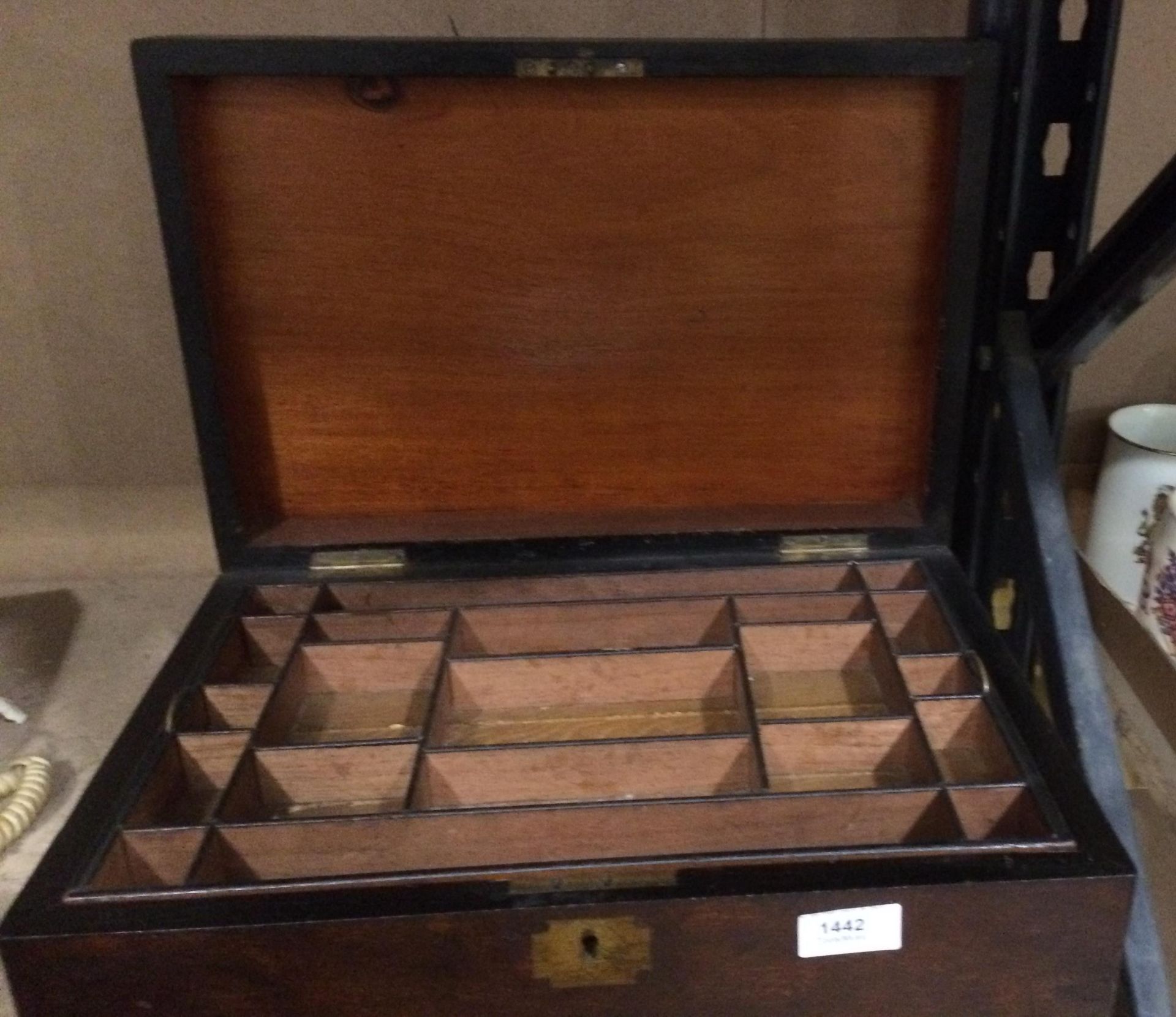 A walnut veneered table top storage box - Image 2 of 2