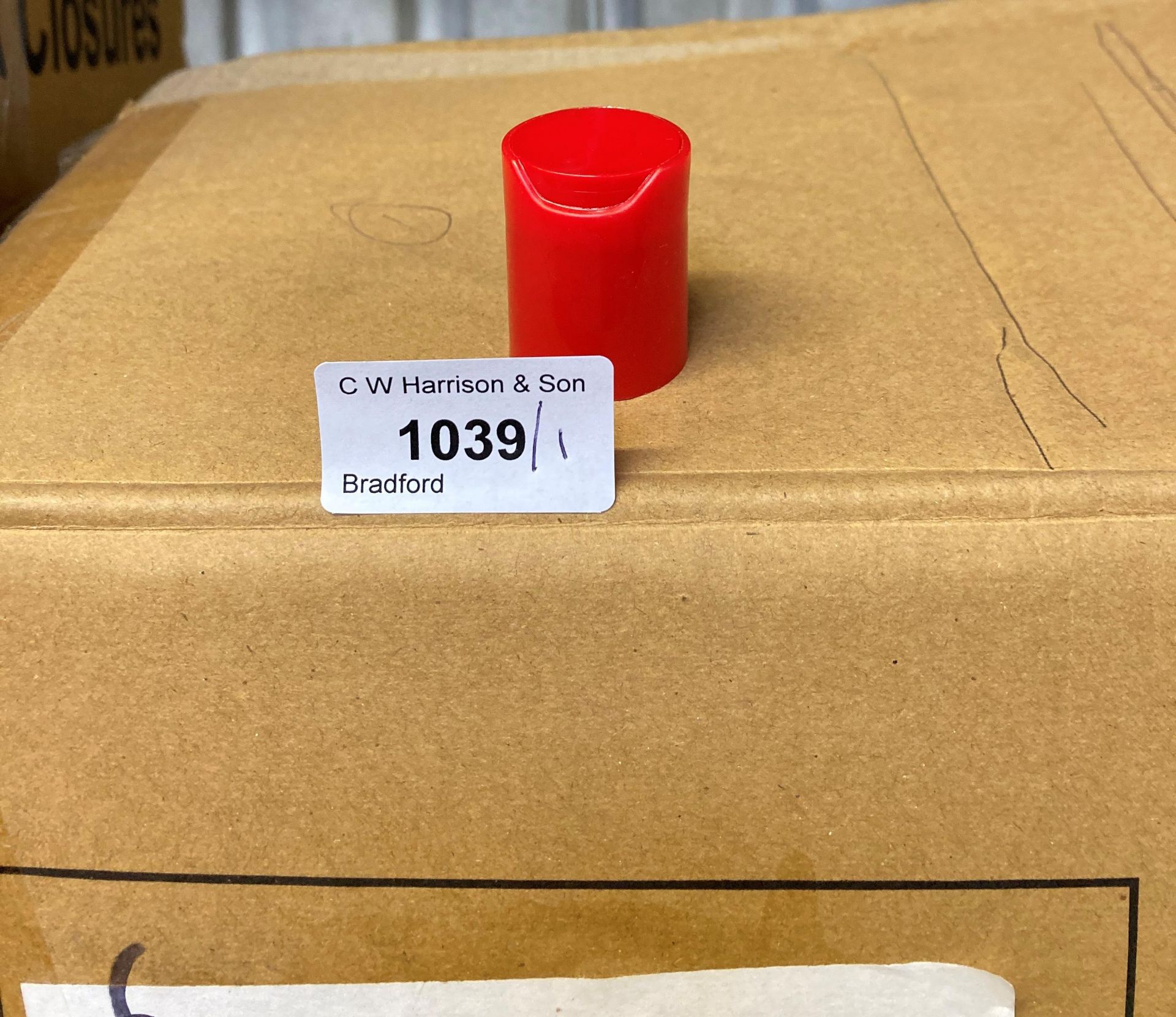 Four boxes of 24-415 gloss disc caps (red - 1600 units per box)