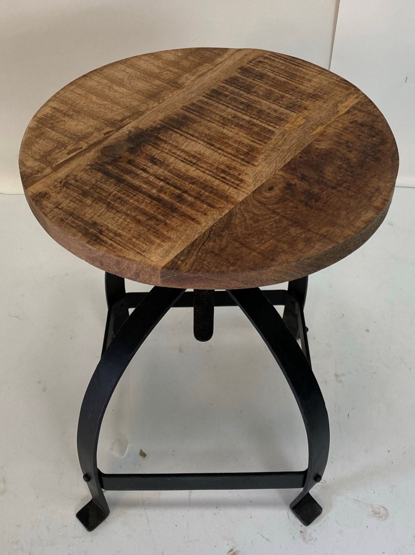 An Industrial low stool with wooden seat and black metal frame - Image 3 of 4