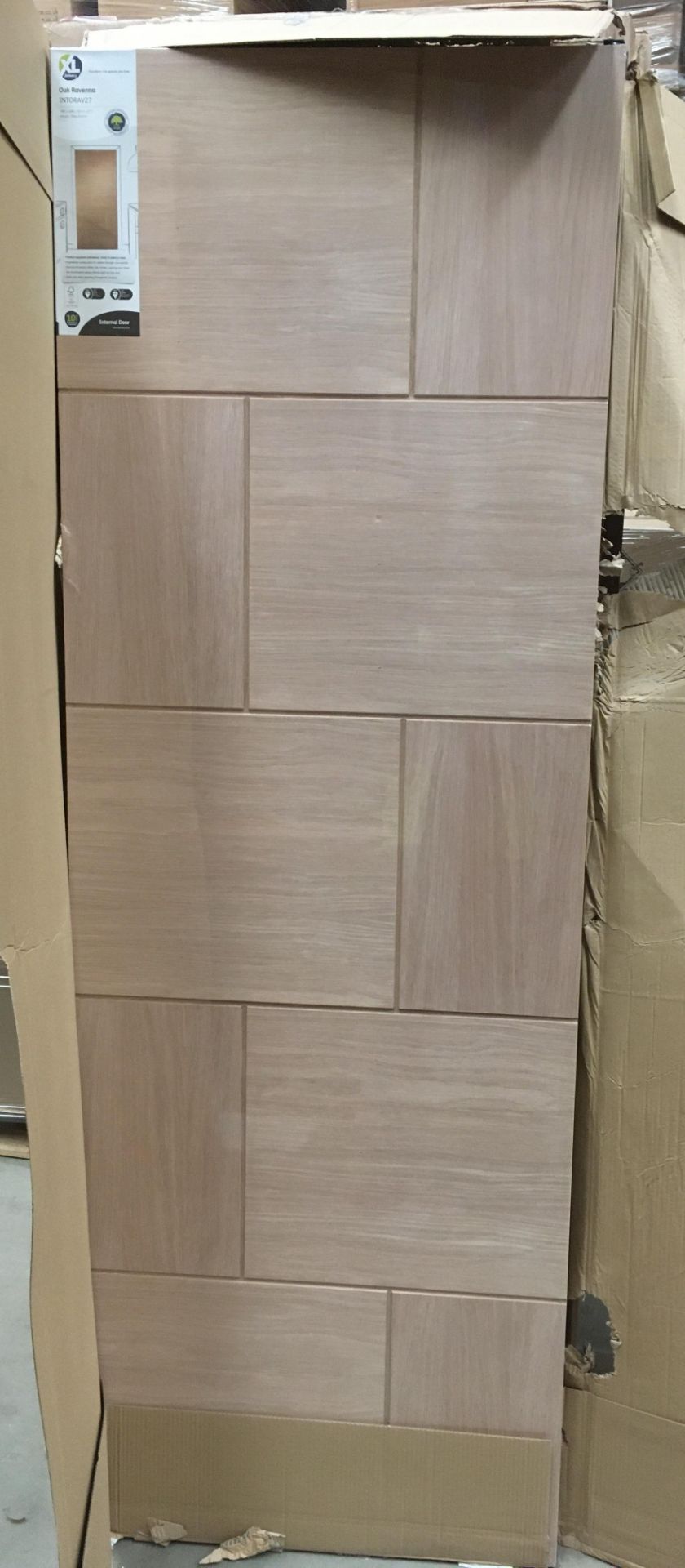 XL Joinery Shaker Door Unfinished 1981mm x 686mm (one door only) - Image 2 of 2