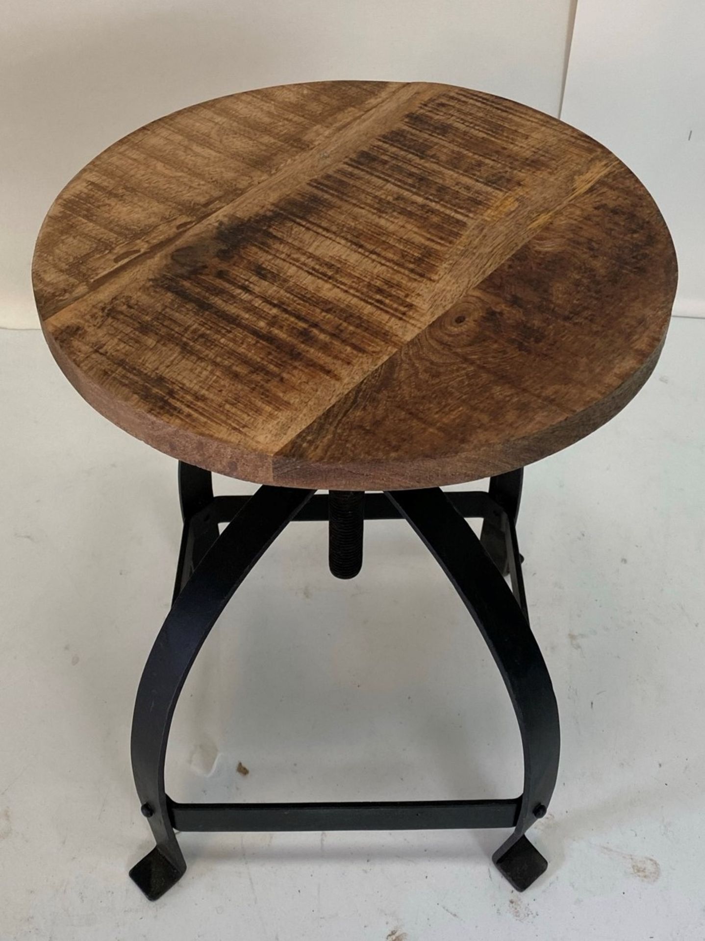 An Industrial low stool with wooden seat and black metal frame - Image 4 of 4