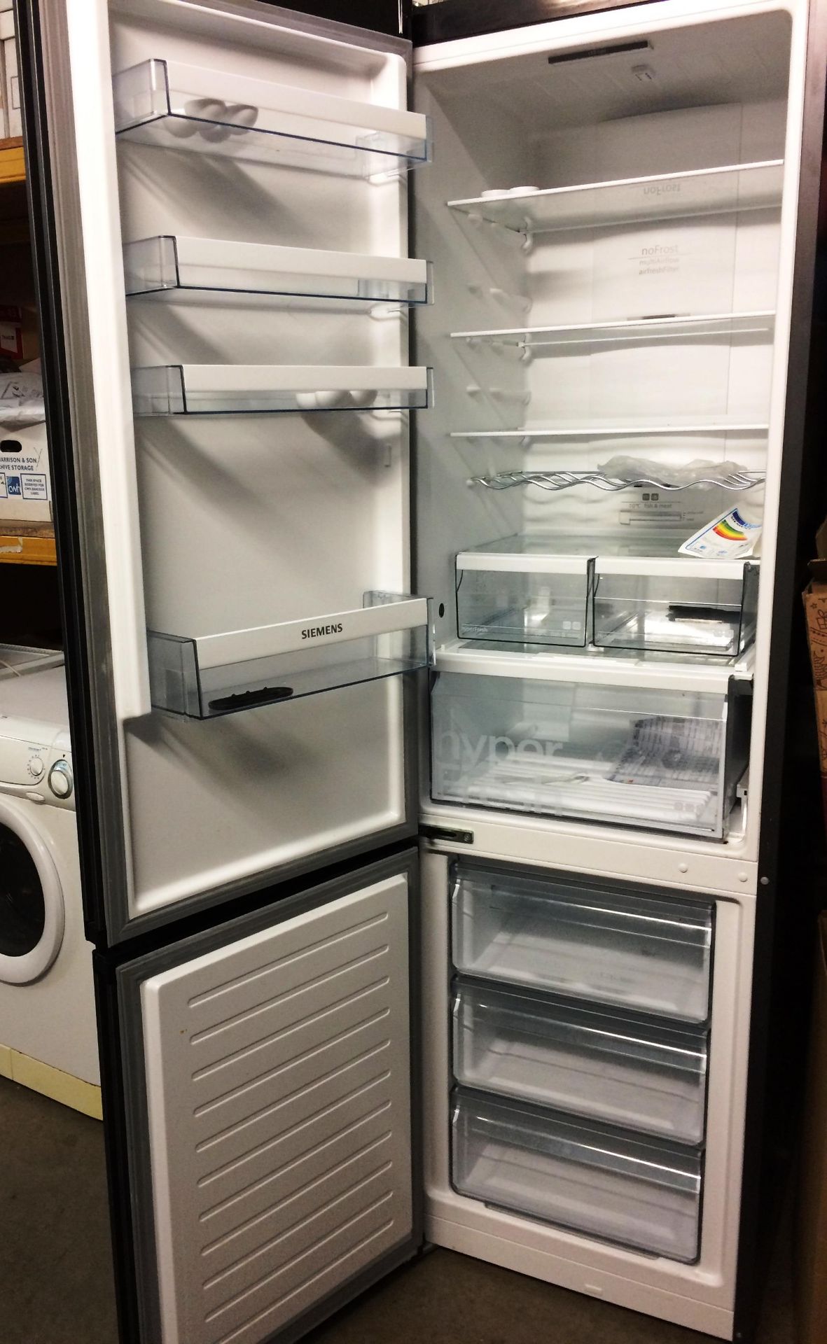 A Siemens KG39NXB35G A++ tall upright fridge freezer in grey 200cm high - Image 2 of 3