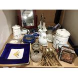 Contents to tray - jars with covers, bowls, dishes, mats,.