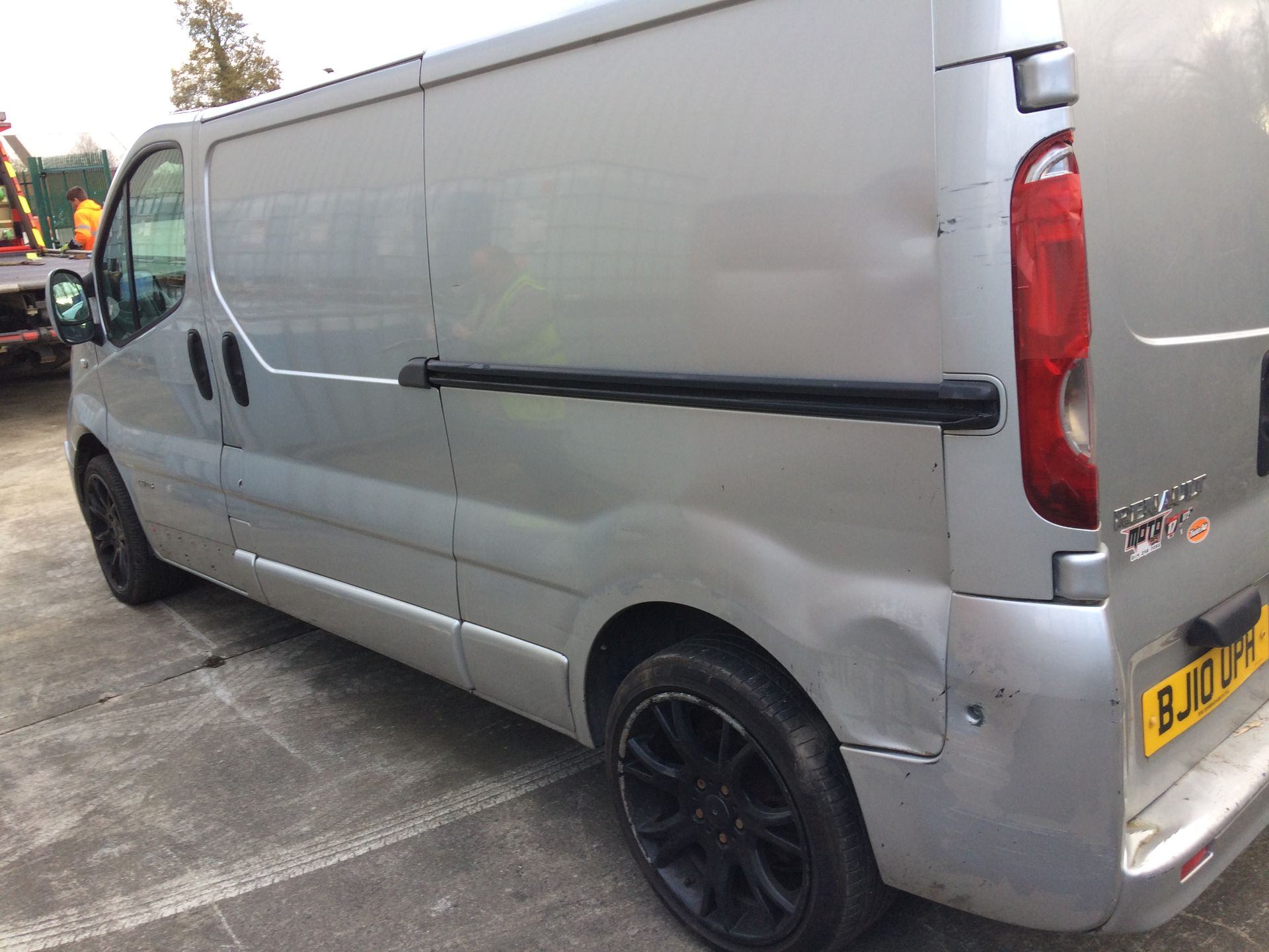 RENAULT TRAFIC LL29 SPORT DCI 115 PANEL VAN - Diesel - Silver - 5 door. - Image 12 of 14