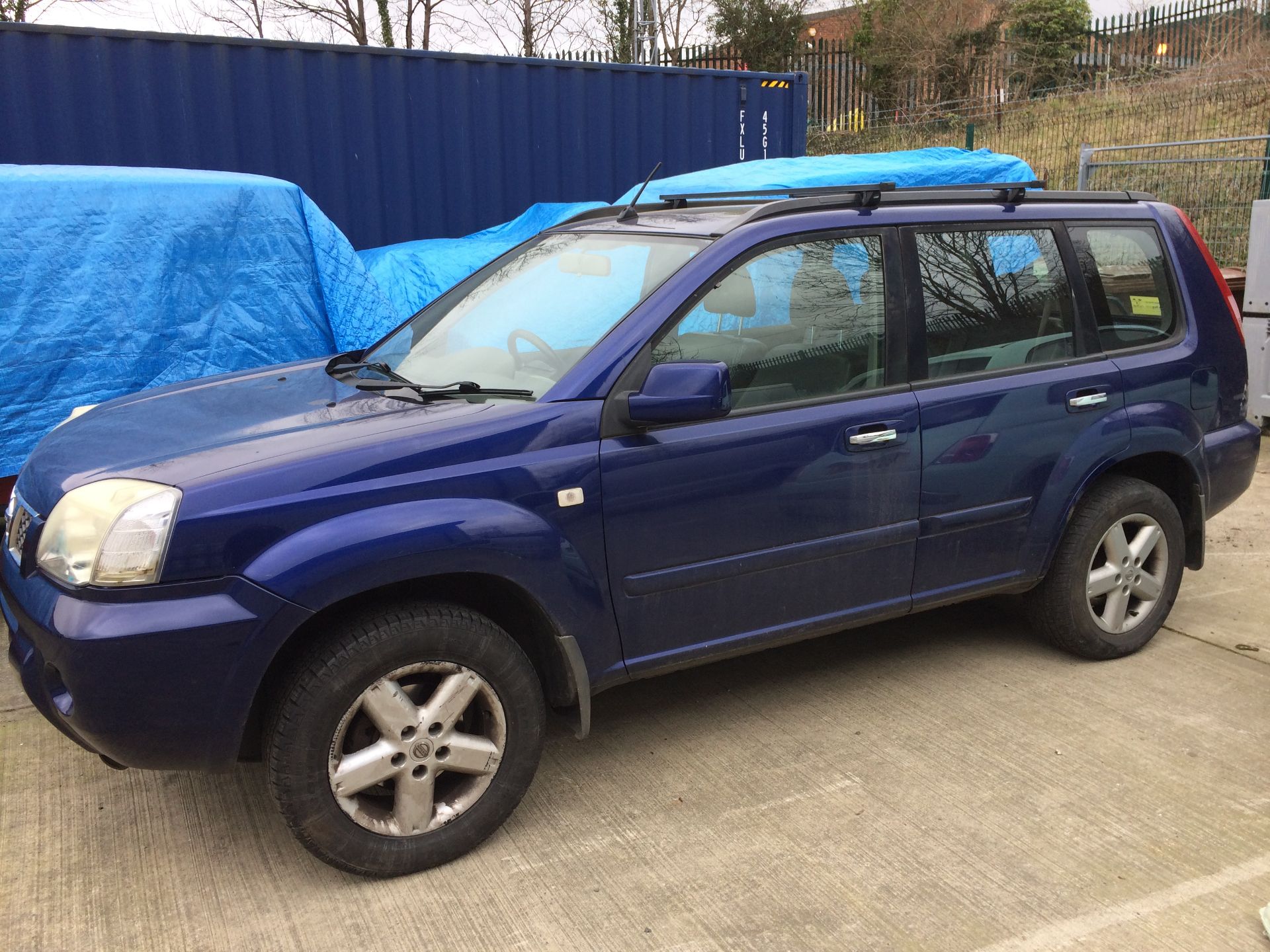 NISSAN X-TRAIL ESTATE 2.5 AUTOMATIC 5 DOOR ESTATE - Petrol - Blue - Black leather interior. - Image 5 of 5