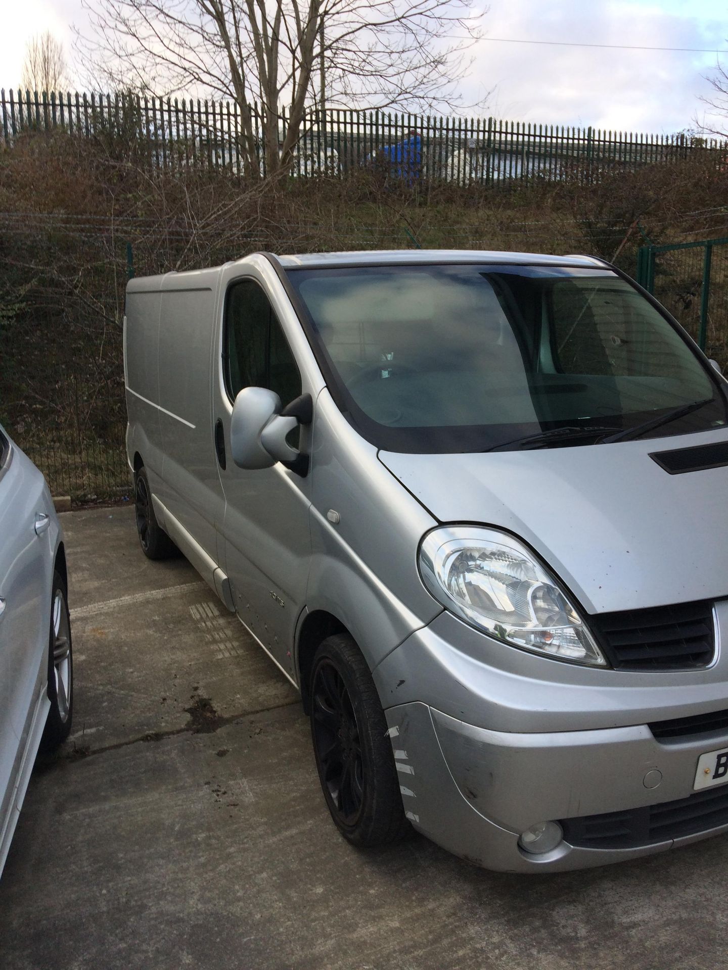 RENAULT TRAFIC LL29 SPORT DCI 115 PANEL VAN - Diesel - Silver - 5 door. - Image 2 of 14