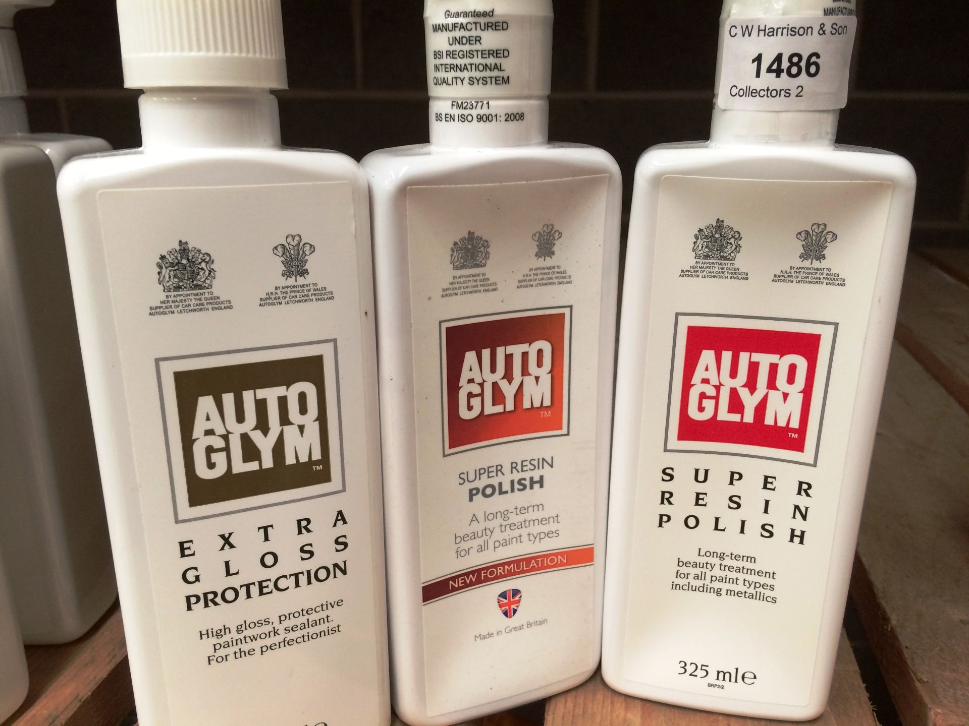 3 assorted Auto Glym products 2 x 325ml Super Resin Polish and 1 x 325ml extra gloss protection