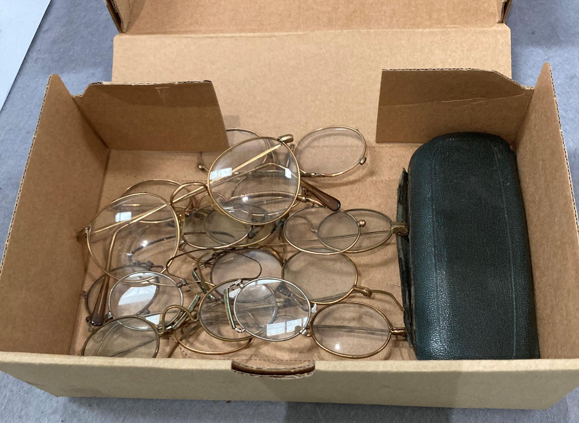 Contents to box - ten assorted pairs of pince nez glasses - Image 5 of 5