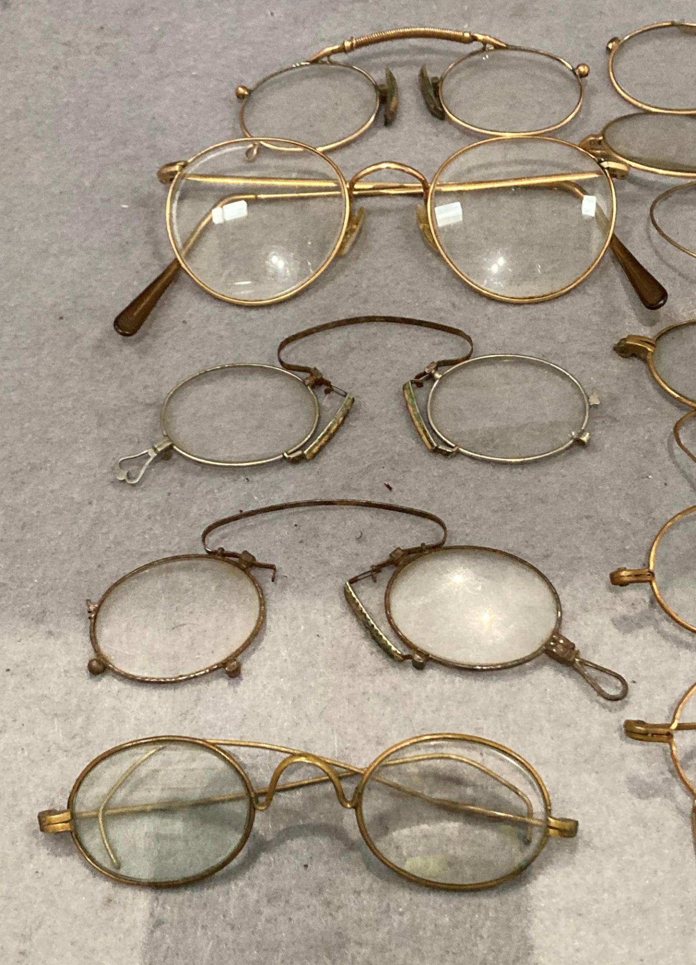 Contents to box - ten assorted pairs of pince nez glasses - Image 2 of 5