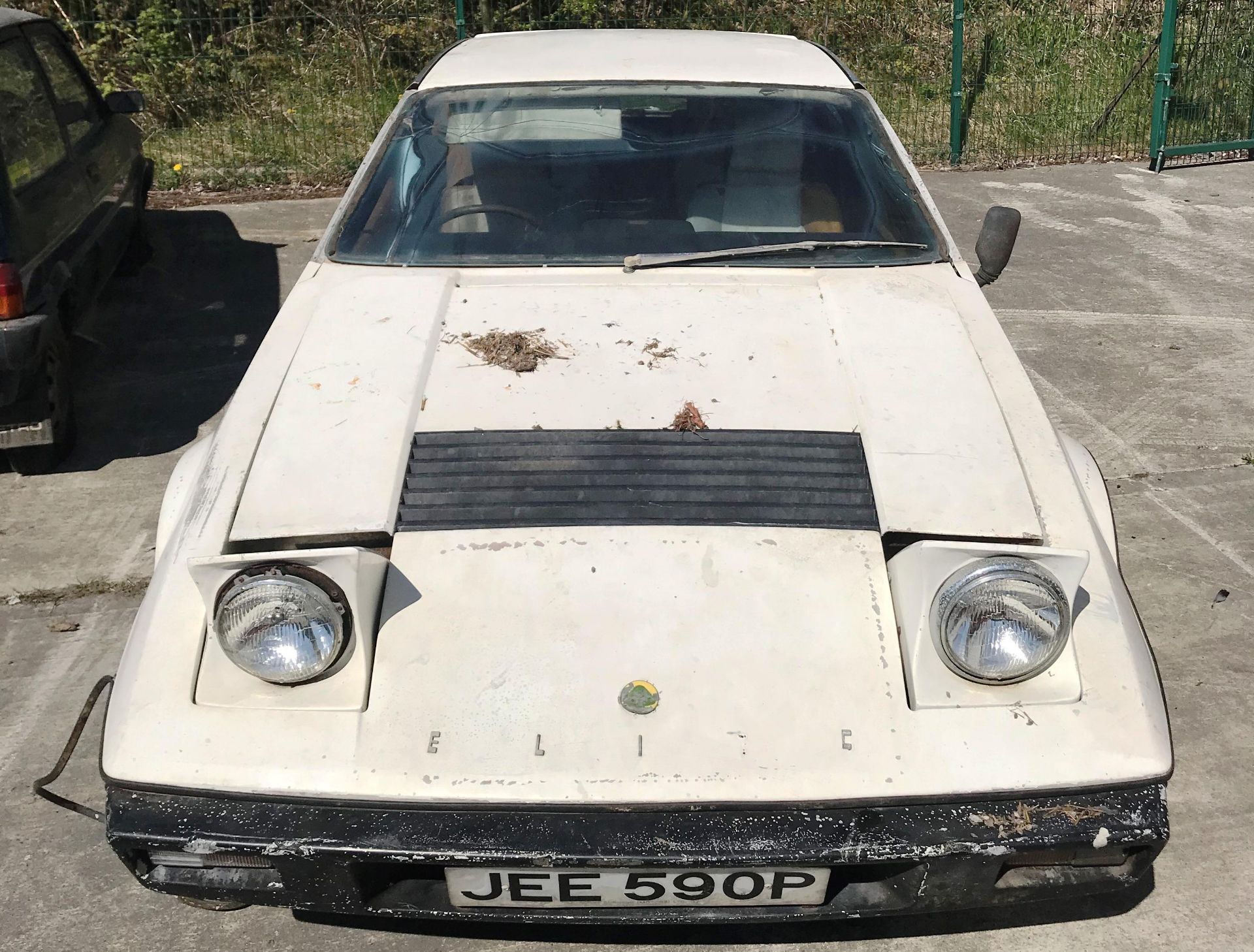 BARN FIND - IN NEED OF TOTAL RESTORATION AND FROM THE SAME BARN AS LOT 7 LOTUS ELITE TWO DOOR - Image 2 of 13