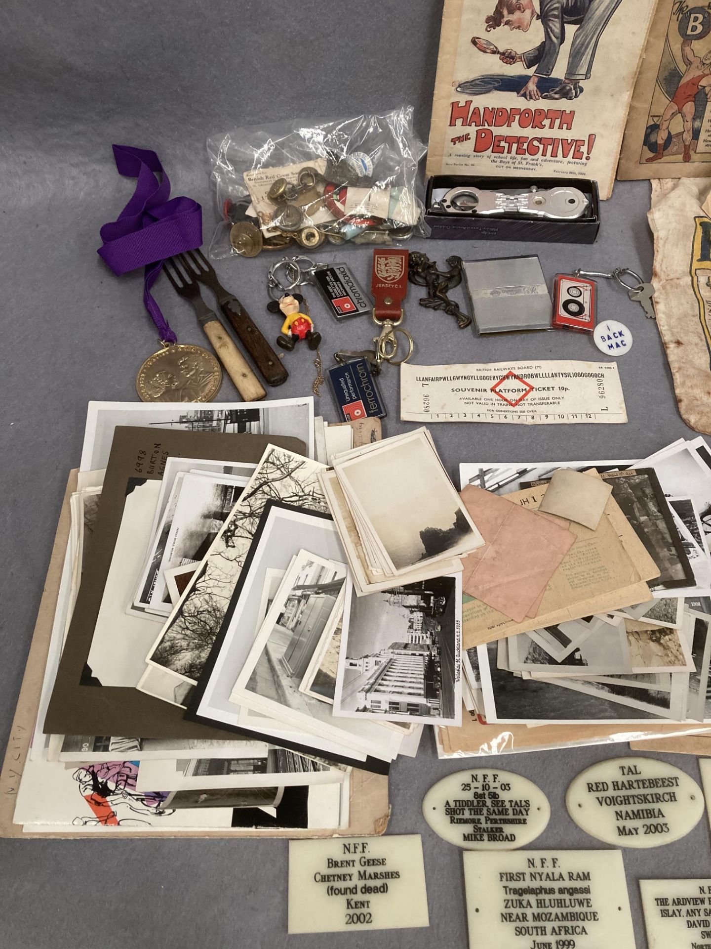 Box of miscellaneous collectable/ephemera including photos of Leeds Bus Station circa 1970s, - Image 2 of 4