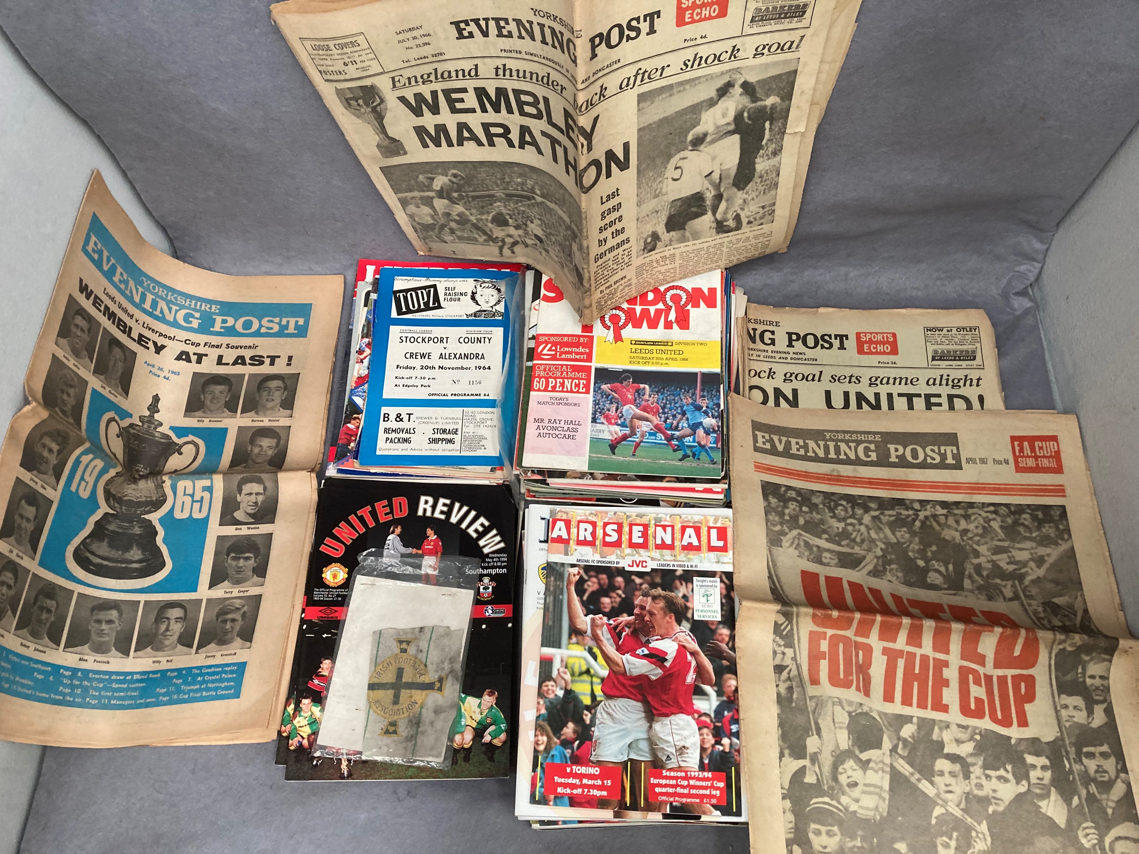Contents to tray 97 football programmes - eras 1960s - 2000 mainly Leeds United, - Image 2 of 2
