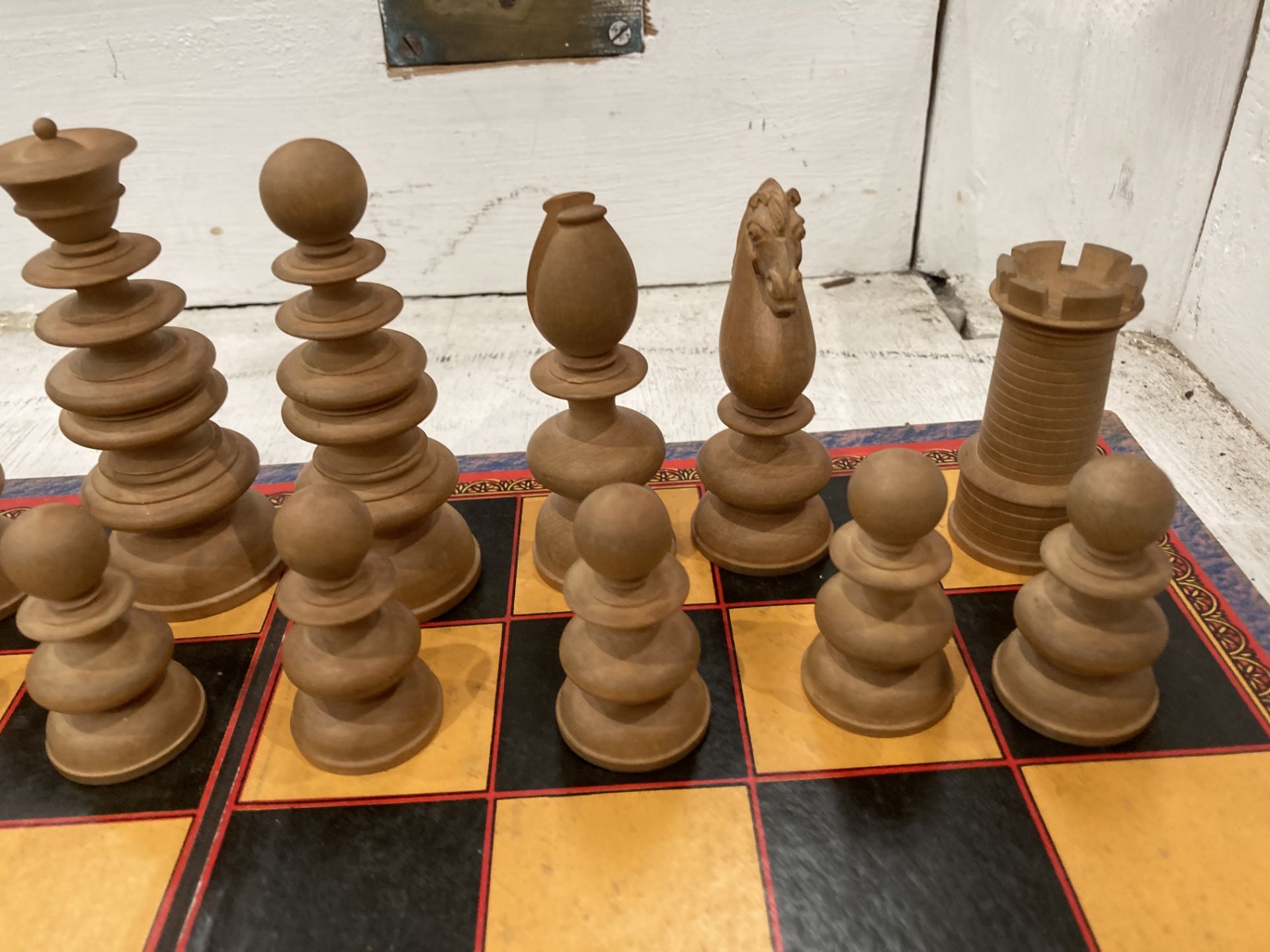 A wood chess set with one replacement castle and several pieces damaged complete with a walnut box - Image 13 of 13