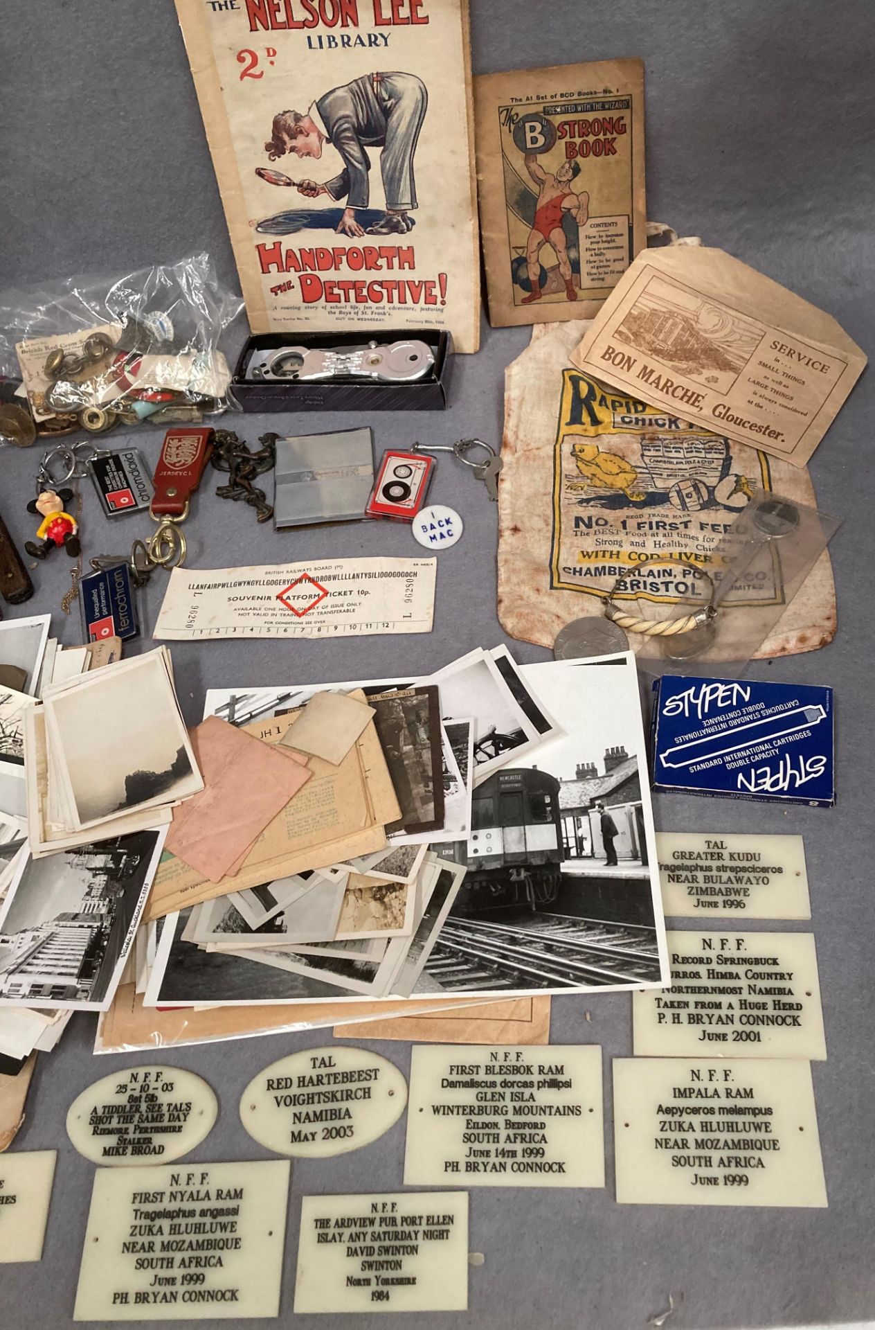 Box of miscellaneous collectable/ephemera including photos of Leeds Bus Station circa 1970s, - Image 3 of 4