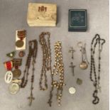 Contents to small tray - religious and other medals - two the Kings medal, silver locket, beads, R.